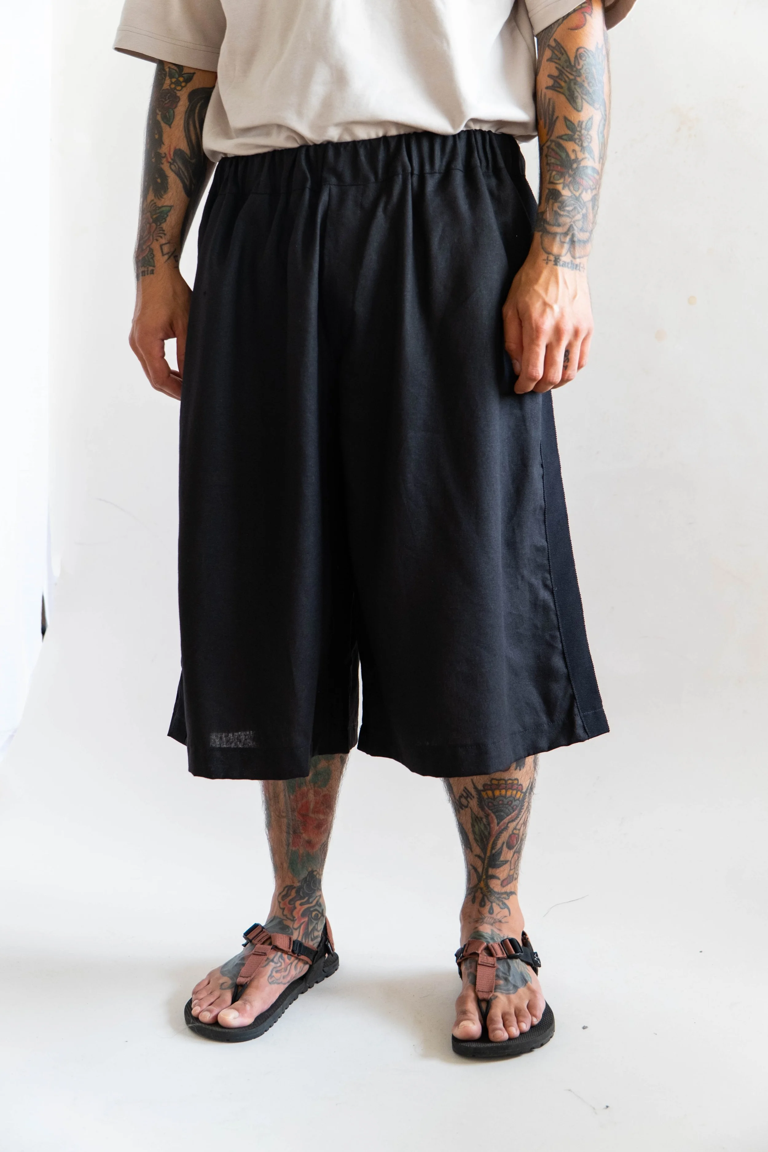 LOUIE black erik front Rumi_Winter26-37.jpg