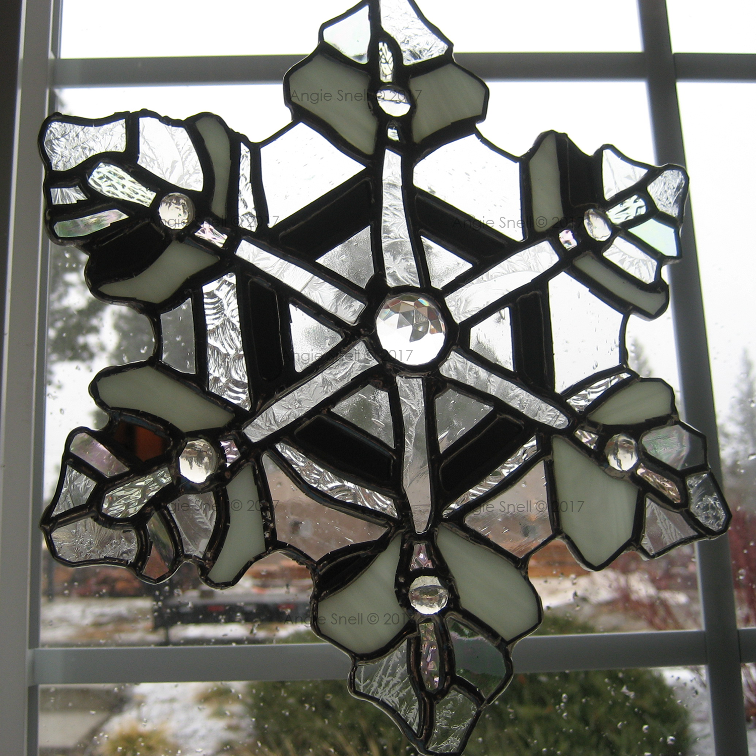 snowflake-1.png