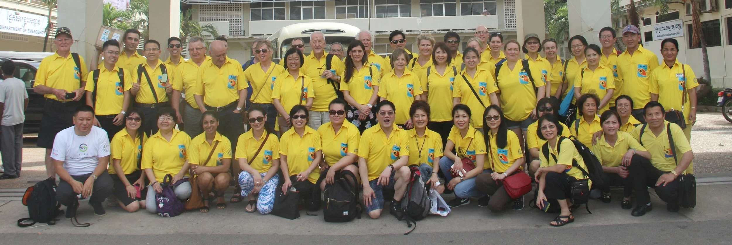 Week 1 volunteers at Khmer Soviet Friendship Hospital