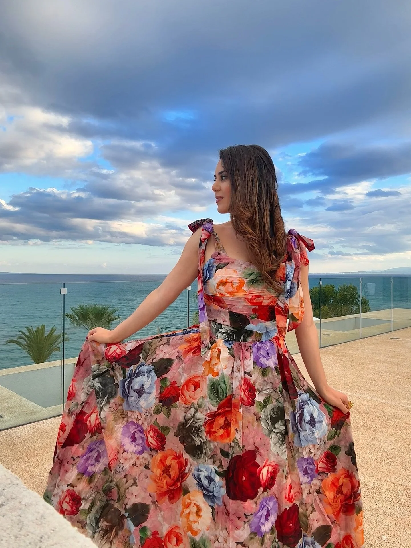 Fall glam by the Mediterranean 🌺🌻🐚🧜🏻&zwj;♀️🍂 

💋 by @athina_beauty_salon