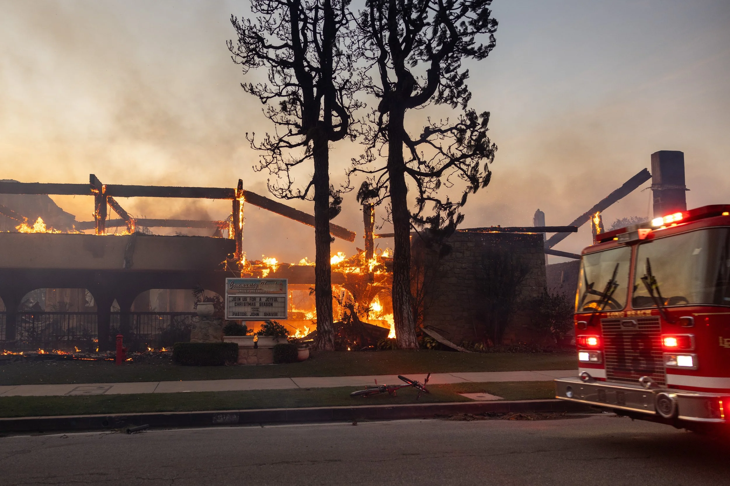 20250108_jlc_palisades_fire_28245.JPG