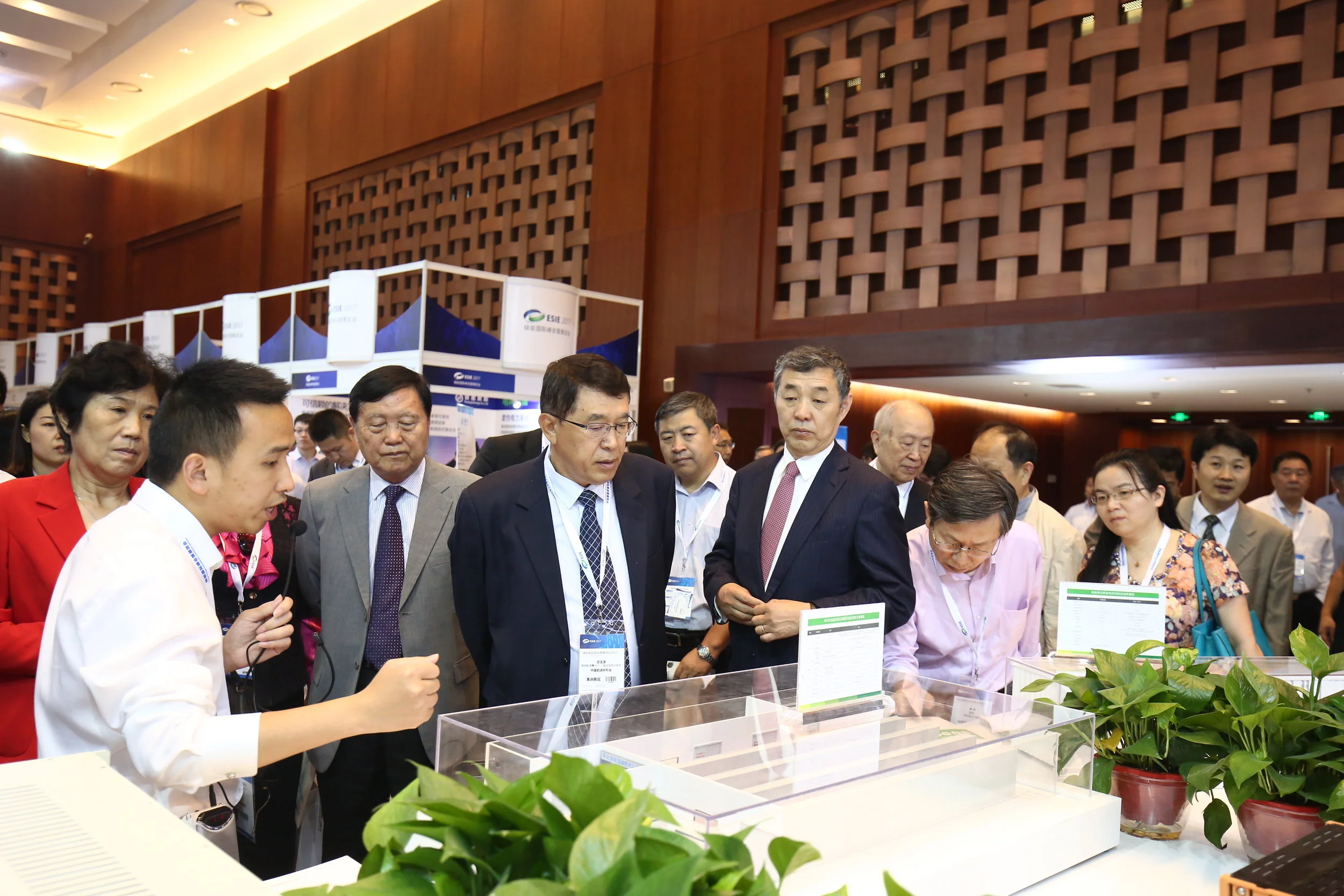 Government leaders tour the expo floor and connect with industry representatives to learn about new technologies