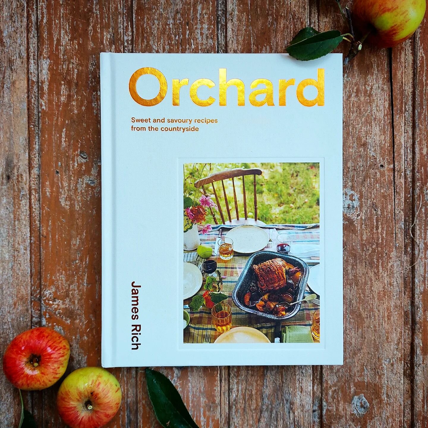 🌿🍎🍏 O R C H A R D 🍏🍎🌿

Working in publishing means there are often very long lead times in which you don't see the fruition of your work for a very long time, and this project was no exception!

@james_rich entrusted me (18 months ago!!) to hel