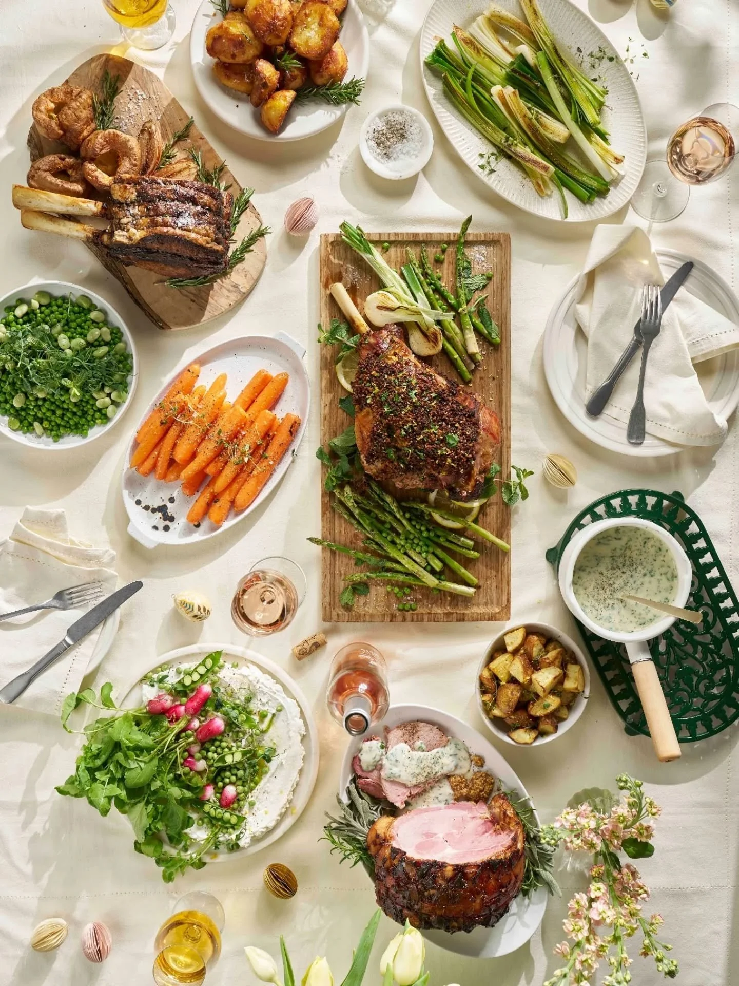 ✨🐣🌱 H O P P Y  E A S T E R 🌱🐣✨

A time for feasting &amp; family and plenty of chocolate! My Easter content for this year is non-existent with my hands being full with our own little baby chick but it's given me the perfect excuse to share a pers