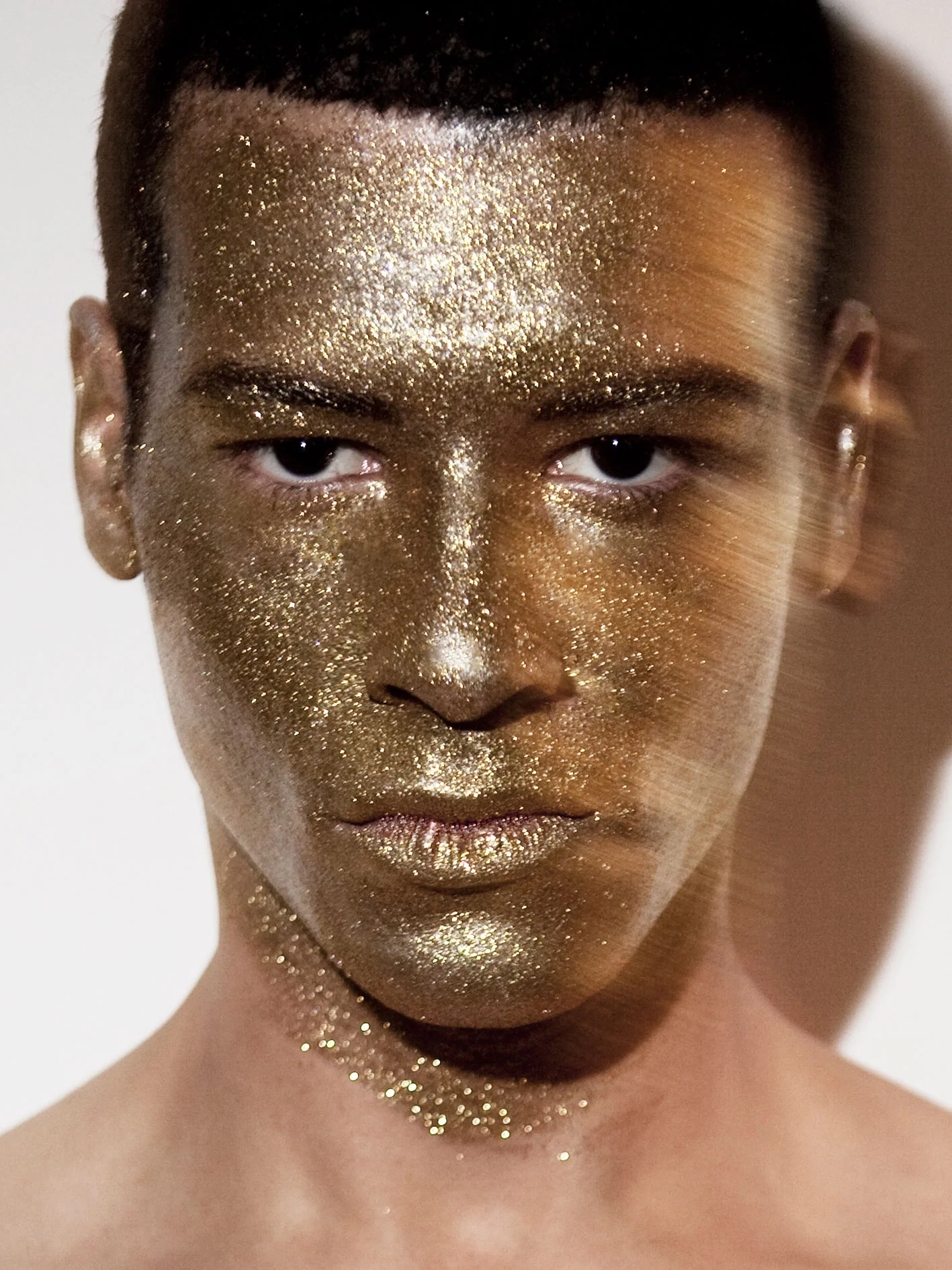 gold-glitter-amck-men.jpg