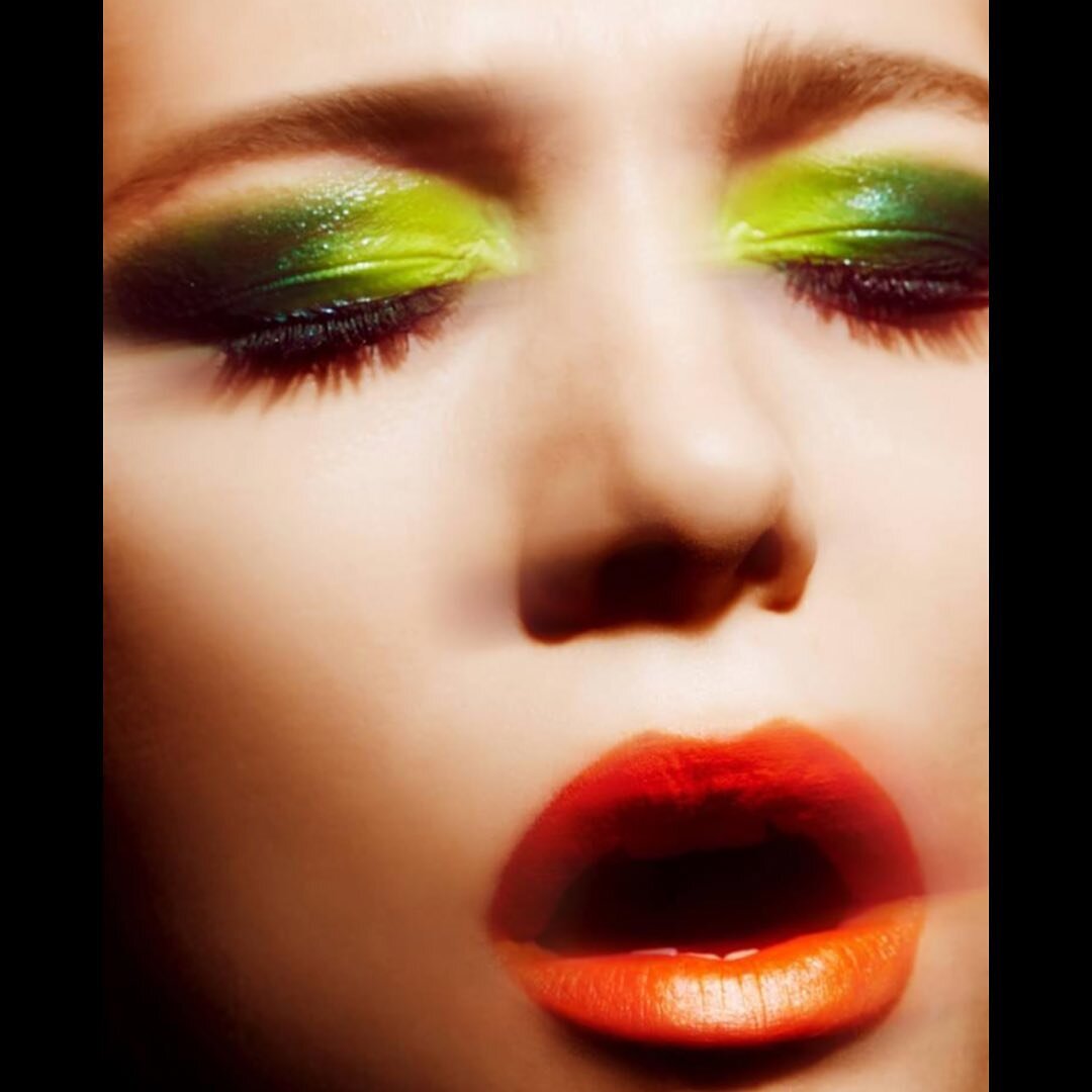 Jeon Seung Hwan photography @jeonseung_studio 

Make up @natvanzee

#beauty #makup #acidgreen #eyemakup #orangelips #makeupartist