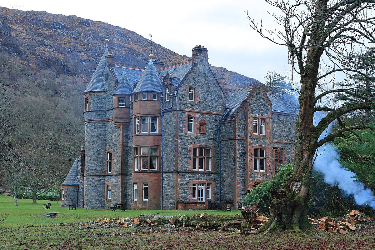 Kinlochmoidart_House_(geograph_6962383).jpg