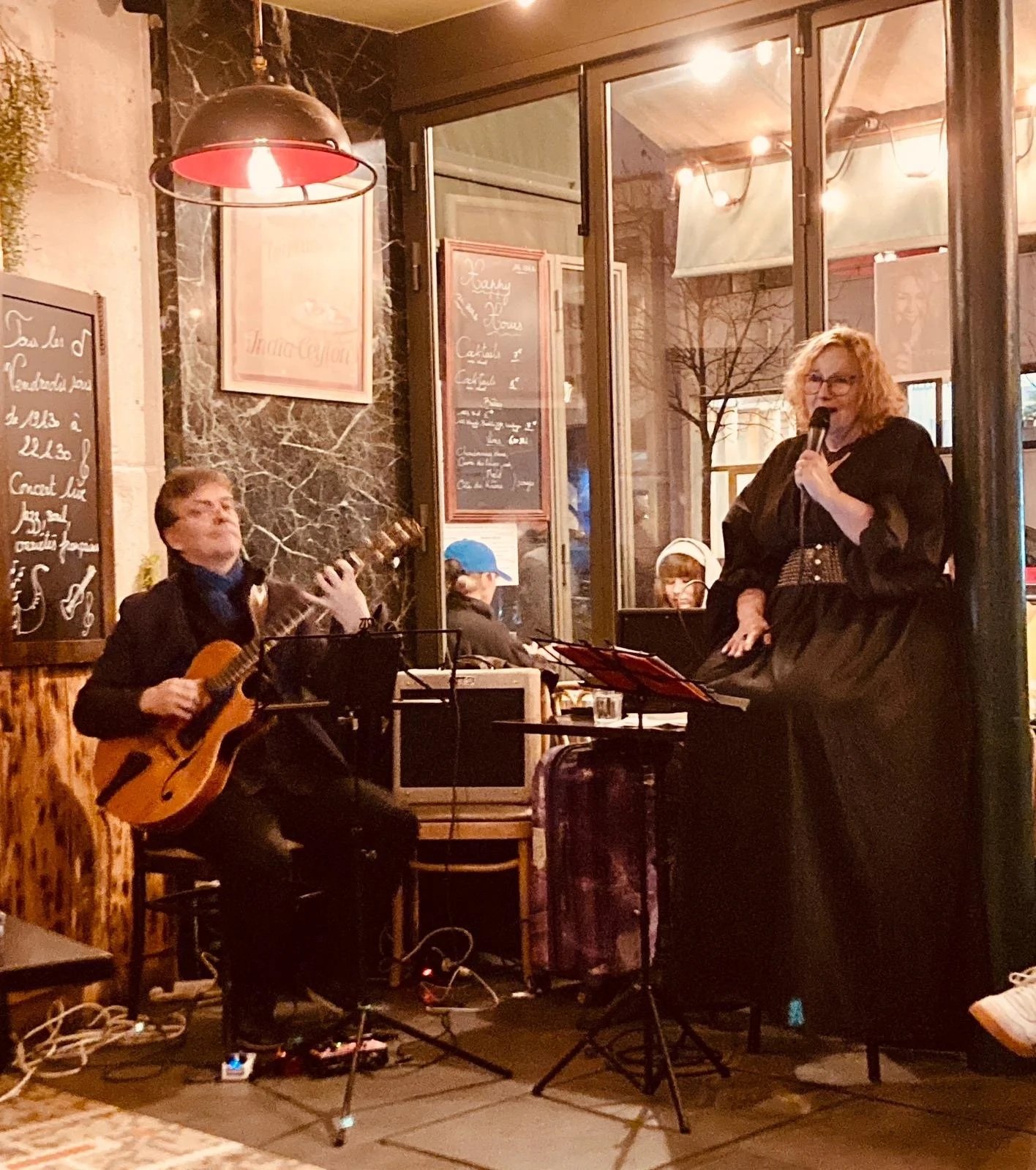 Caprice Cafe concert et jam avec Sylvestre Planchais guitar