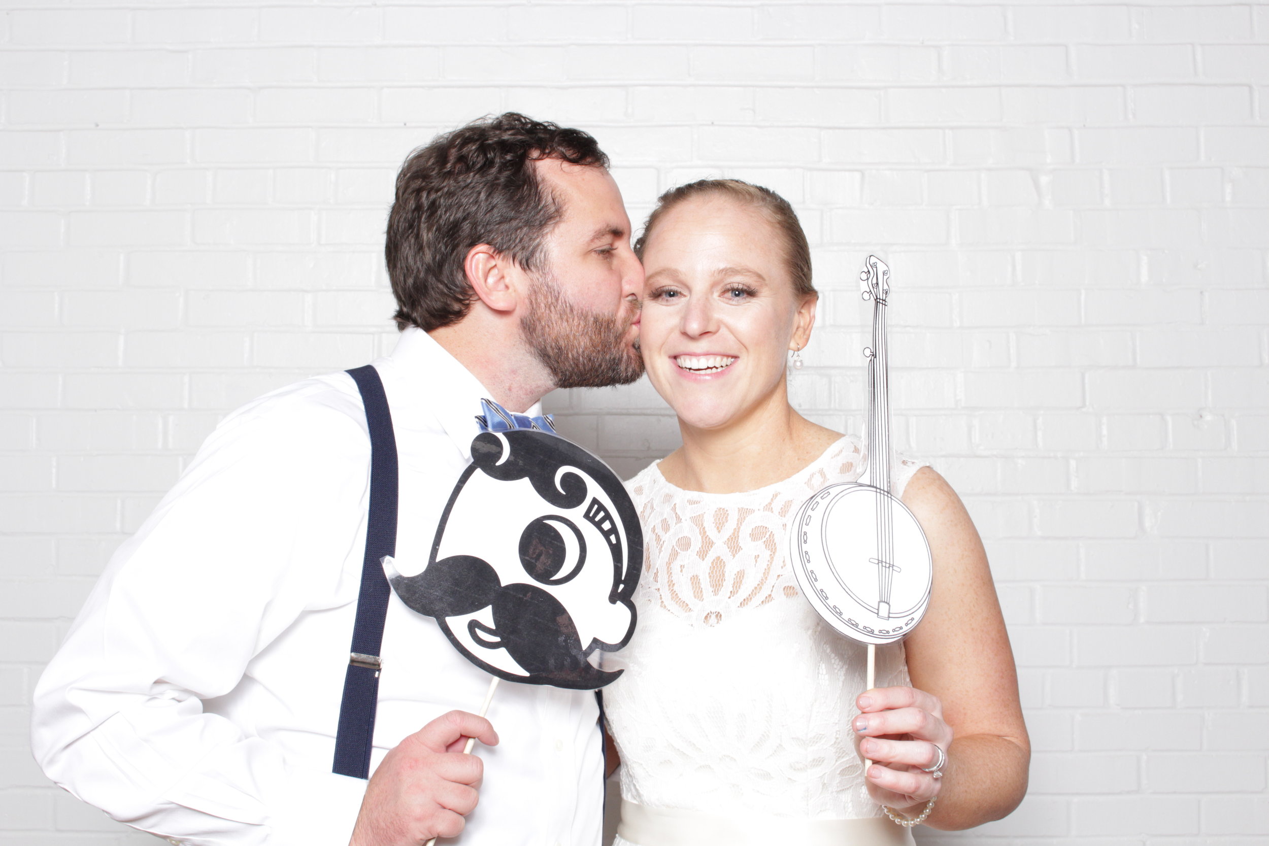 BoothiePhotoBoothBaltimore-PattyDavid-O-112.jpg