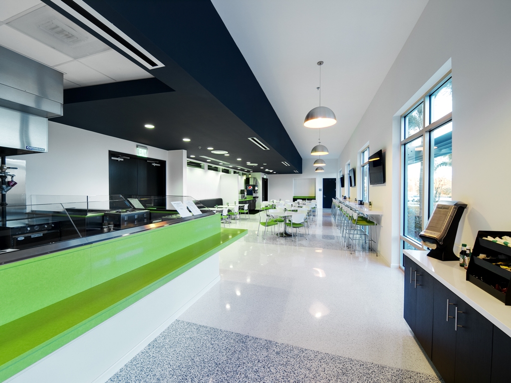 cafeteria02 (reduced).jpg