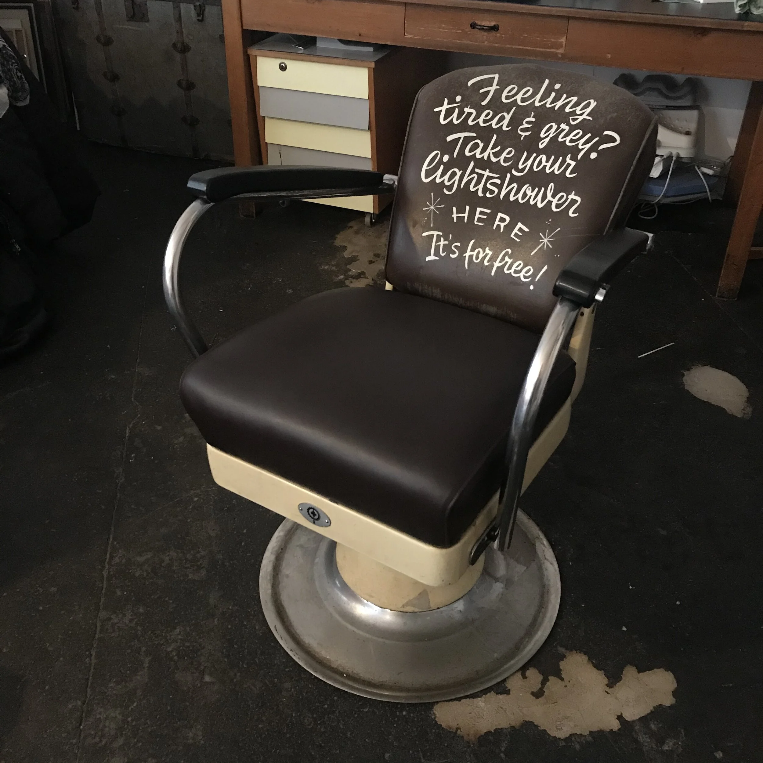 Brush lettering on leather  |  Pinselschrift auf Leder
