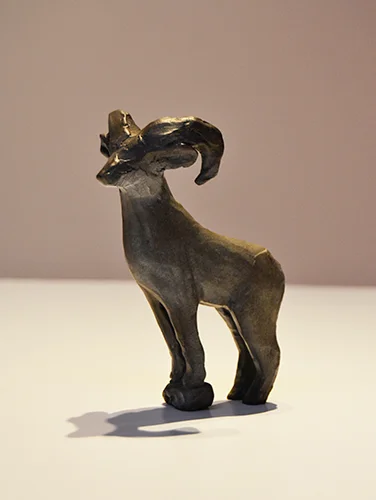 Koa Sitting Maquette, 2011 Bronze, edition of 6 6 x 3.75 x 4 inches