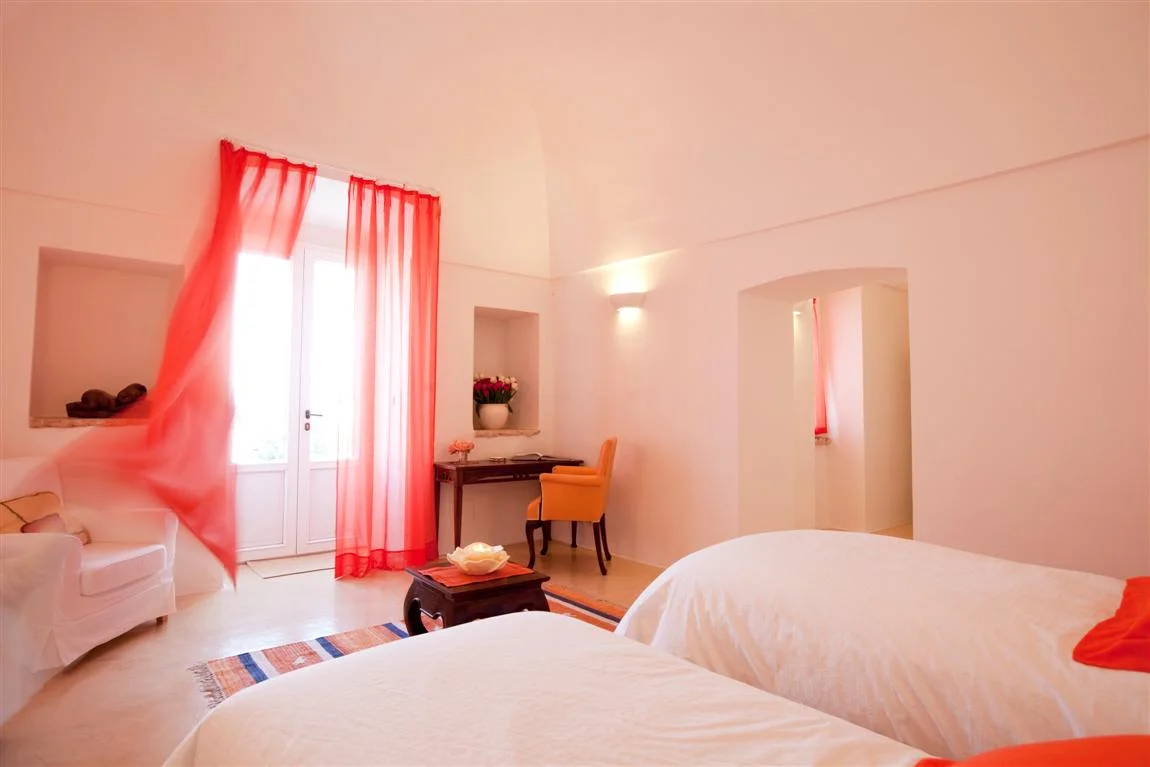 Room 1.jpg