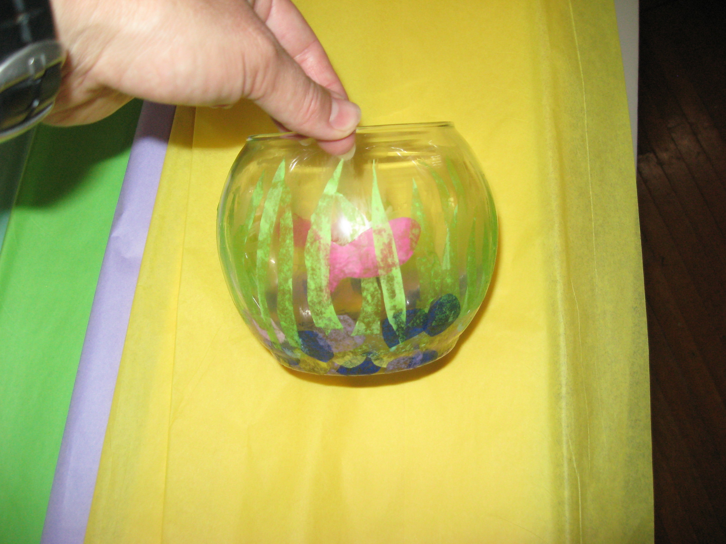 Look closely and you'll notice a "fish" swimming in this bowl!
