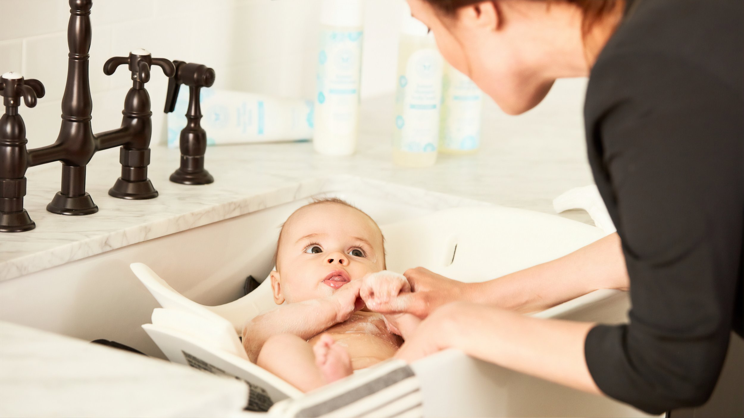 Quick Guide to the Non-Toxic Baby Bath