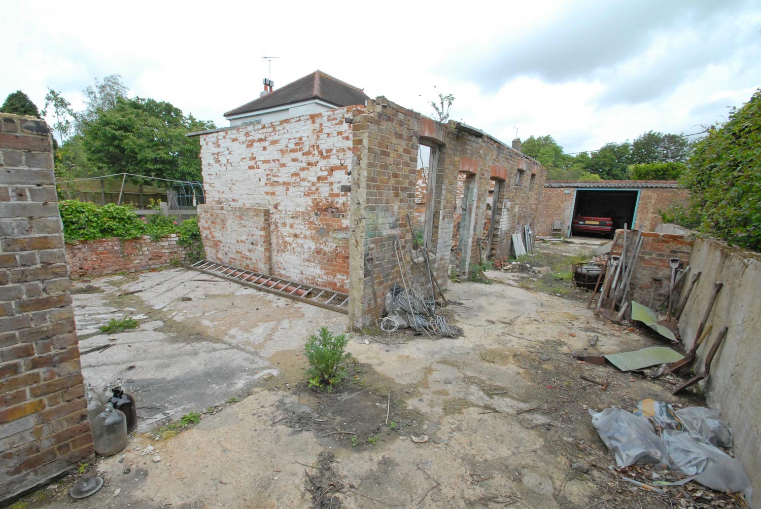 Building-Plot-Lodge-Lane-ruins.jpg