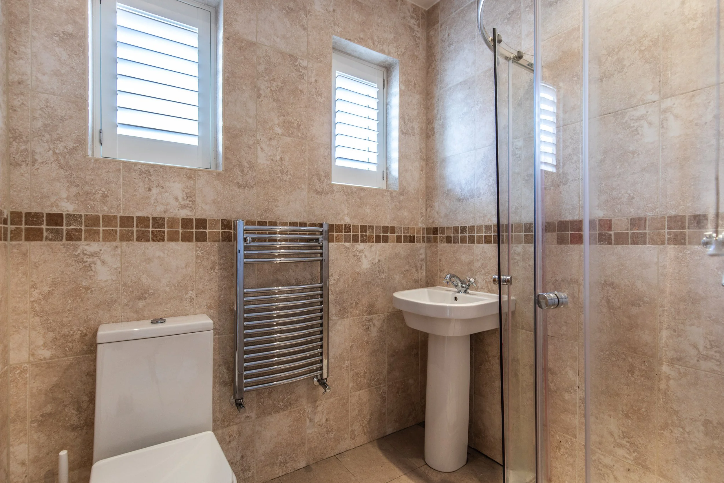 36 Hurst Road77.jpg