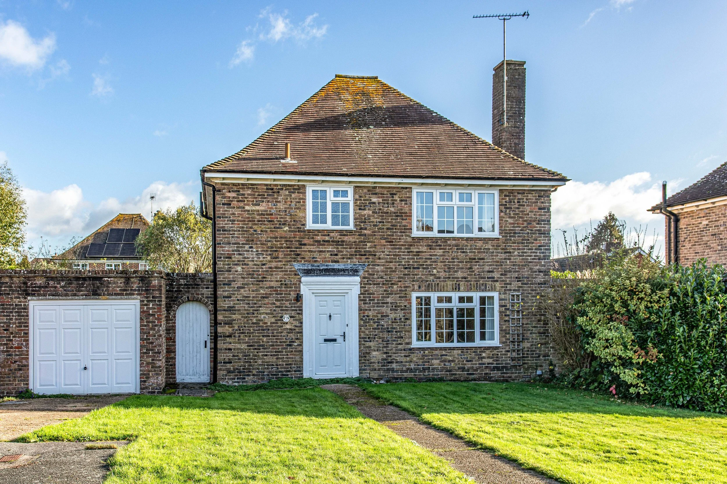 9 Cherrington Close-5-2 Lightened.JPG