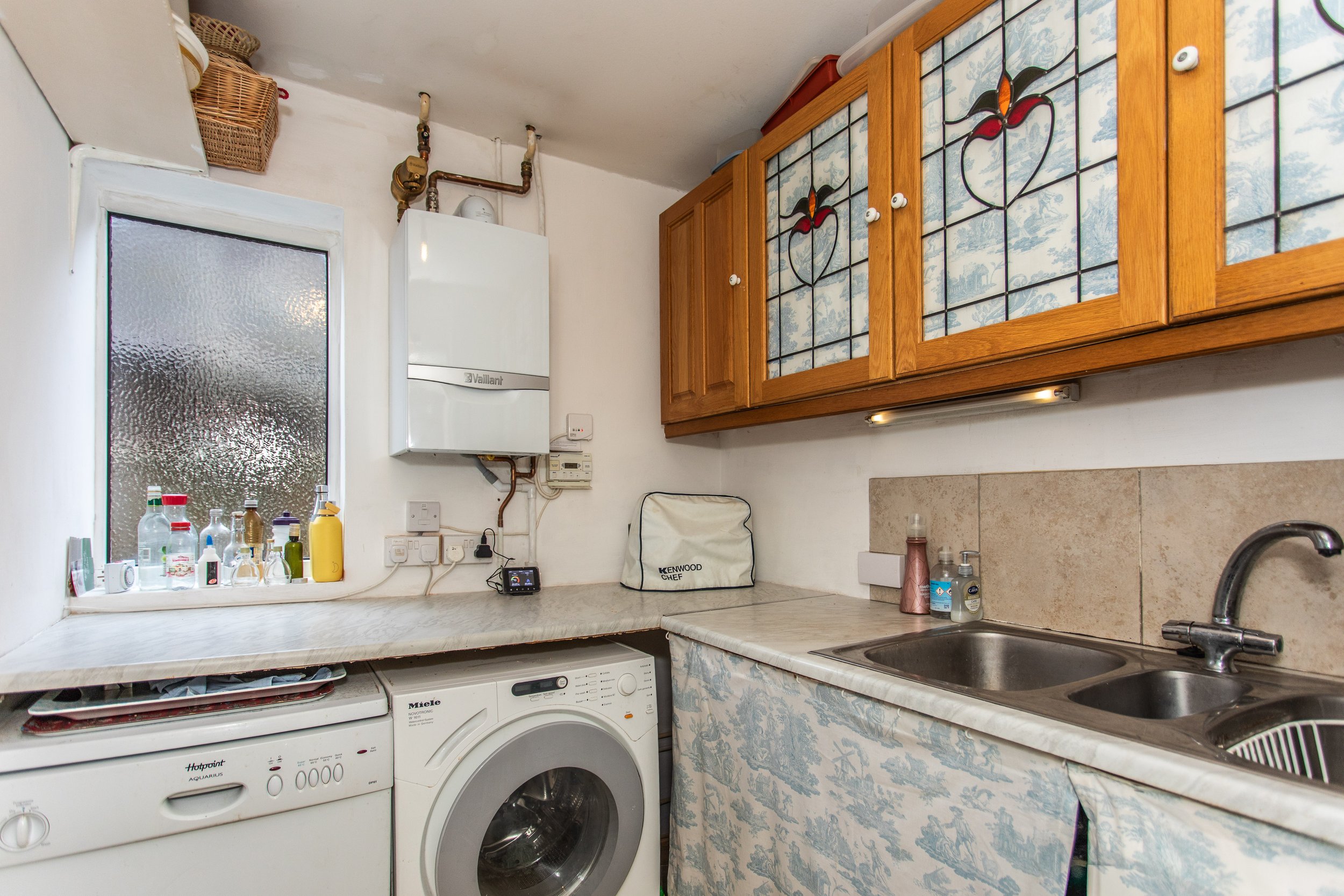 16A Church Mead40.jpg