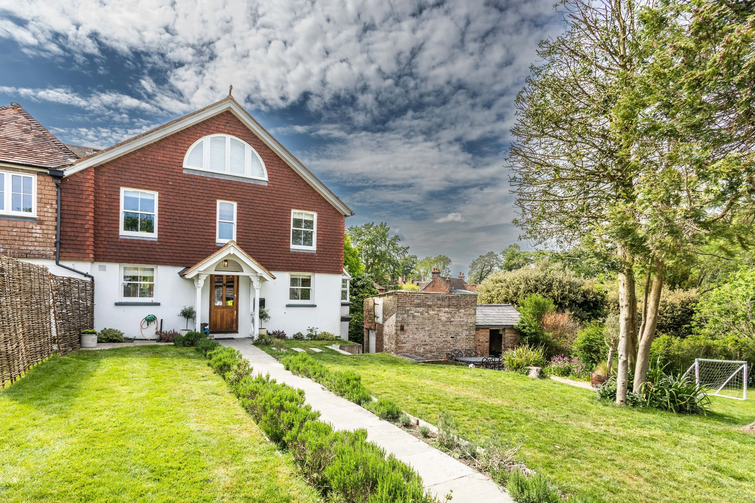 Cottage Garth2.jpg