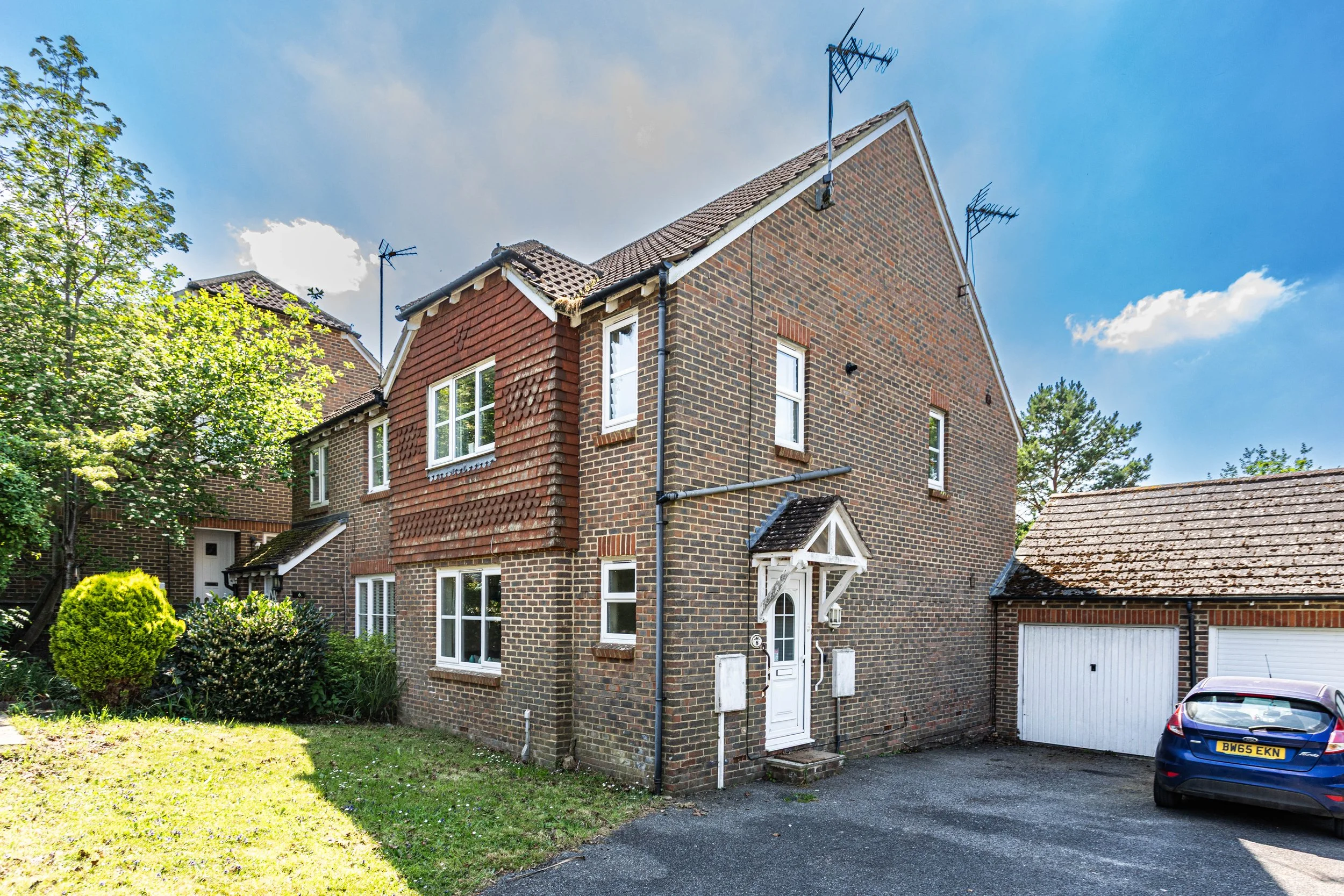 8 Trinity Road-1.jpg