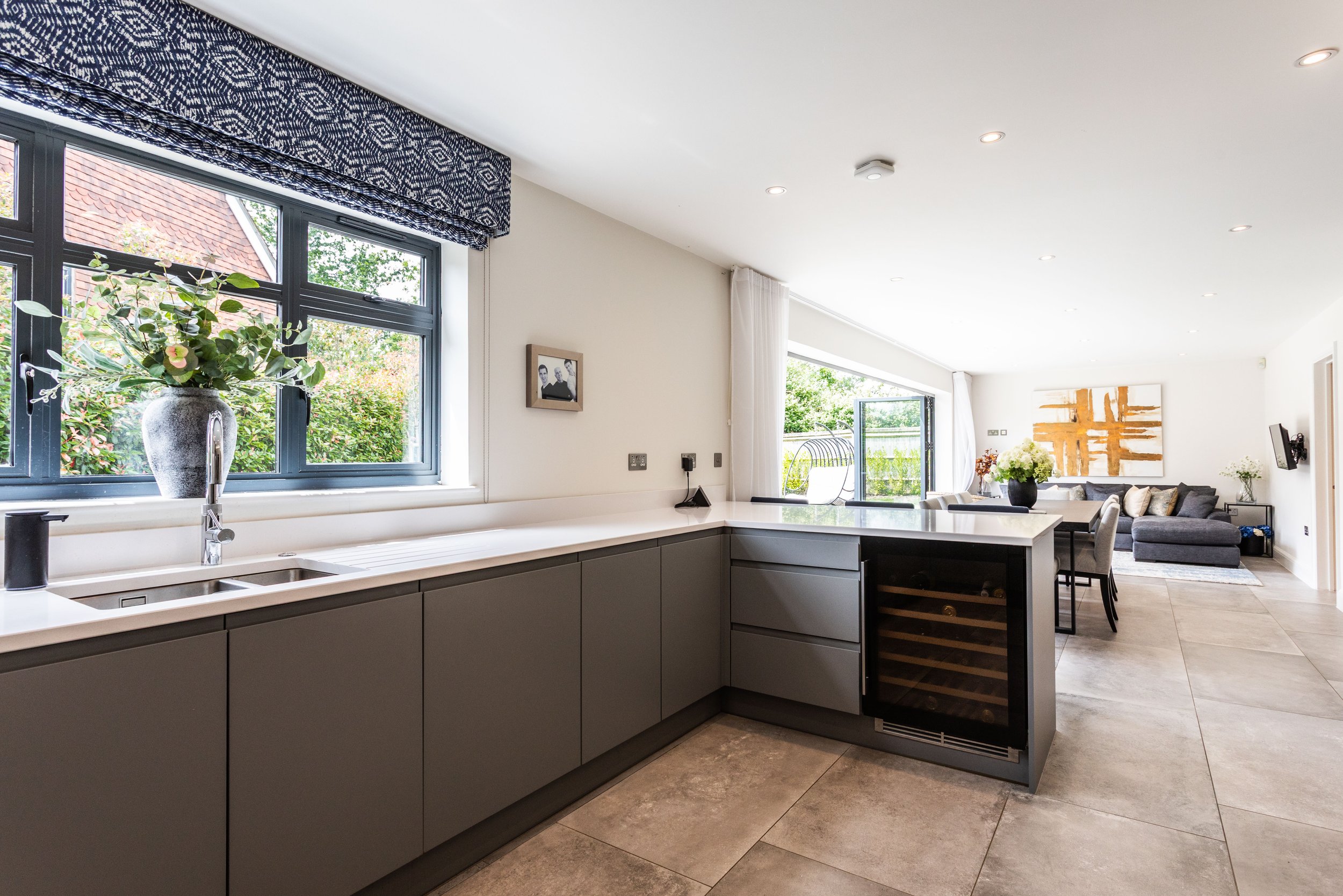 2 Appletree Close-40.jpg