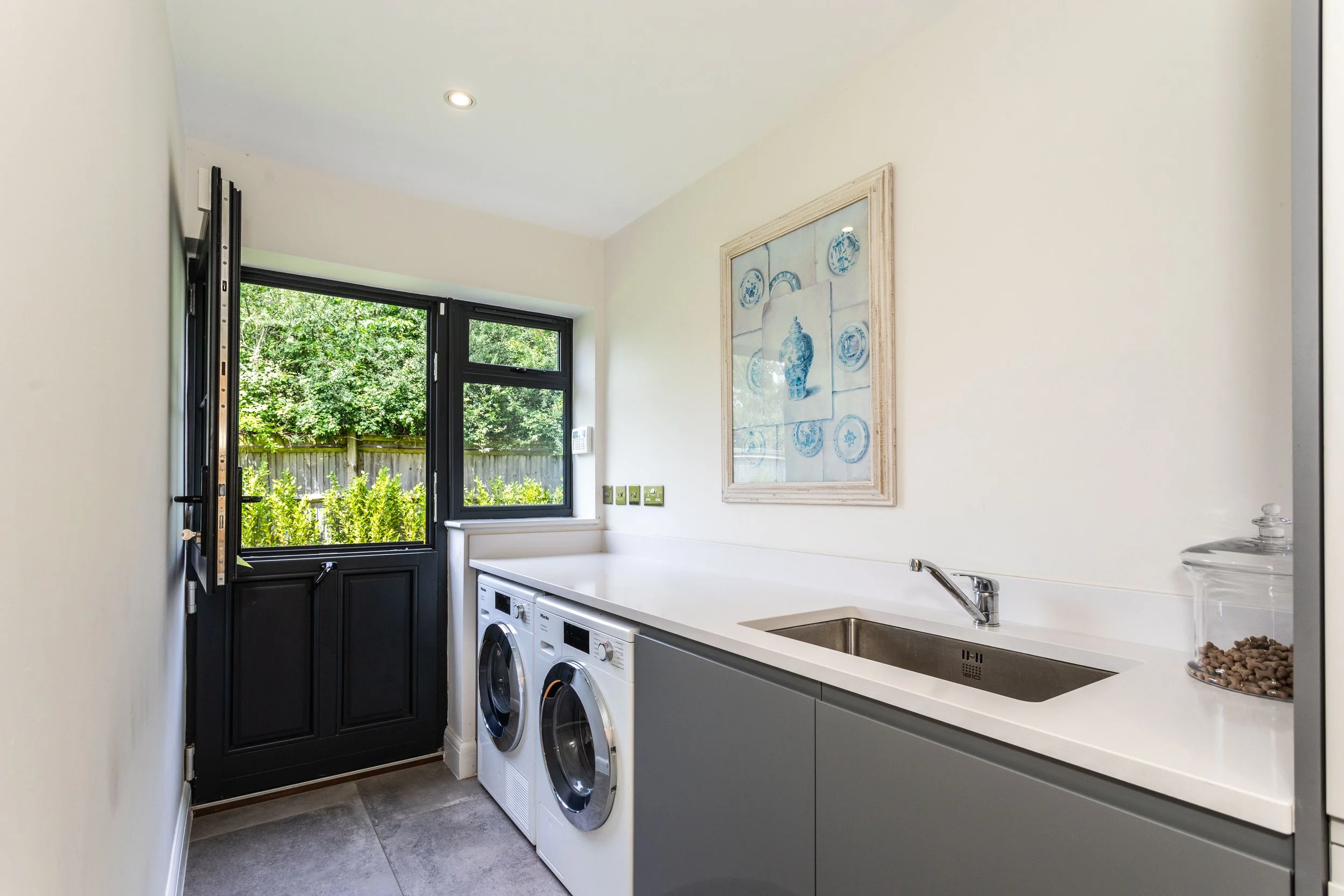 2 Appletree Close-46.jpg