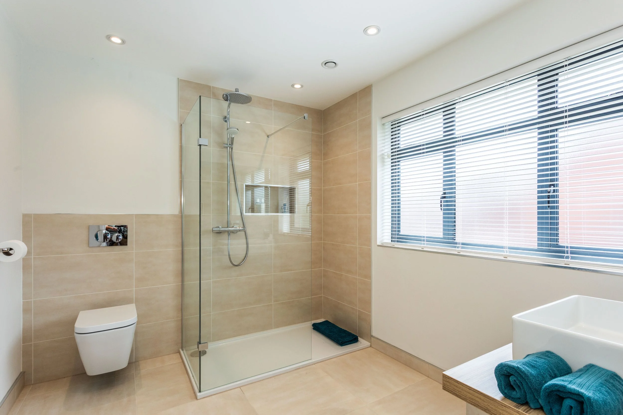 2 Appletree Close-84.jpg
