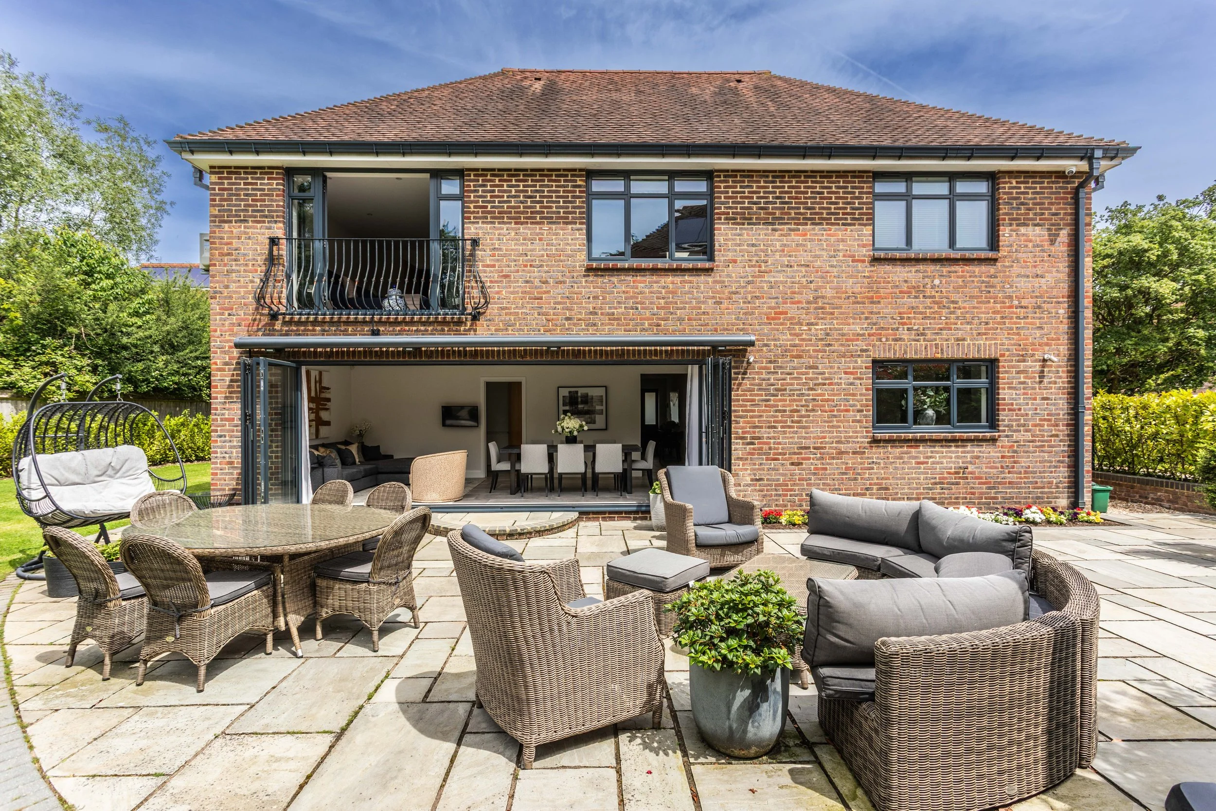2 Appletree Close-11.jpg
