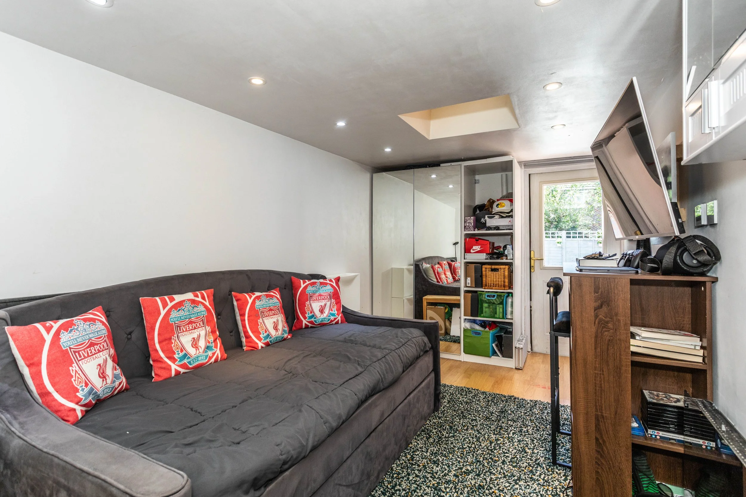 25 Nursery Close-39.jpg
