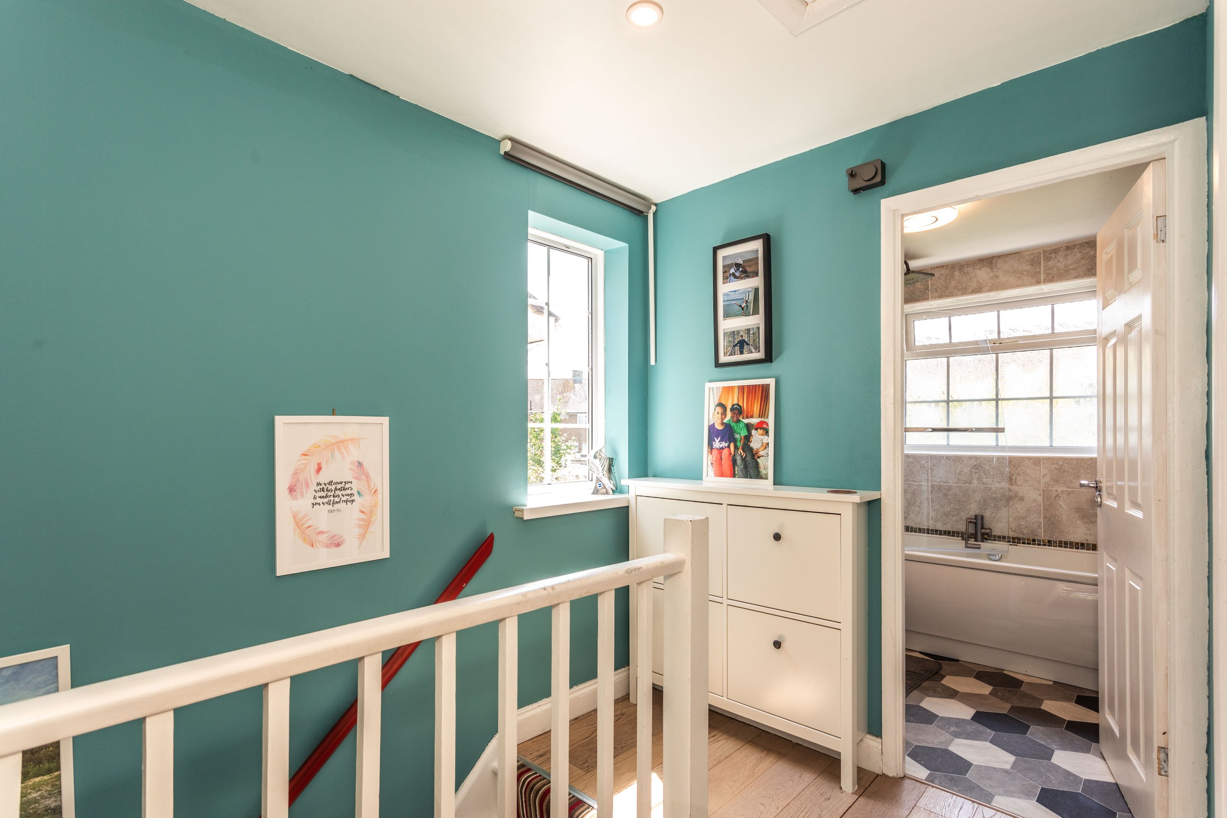 25 Nursery Close-42.jpg