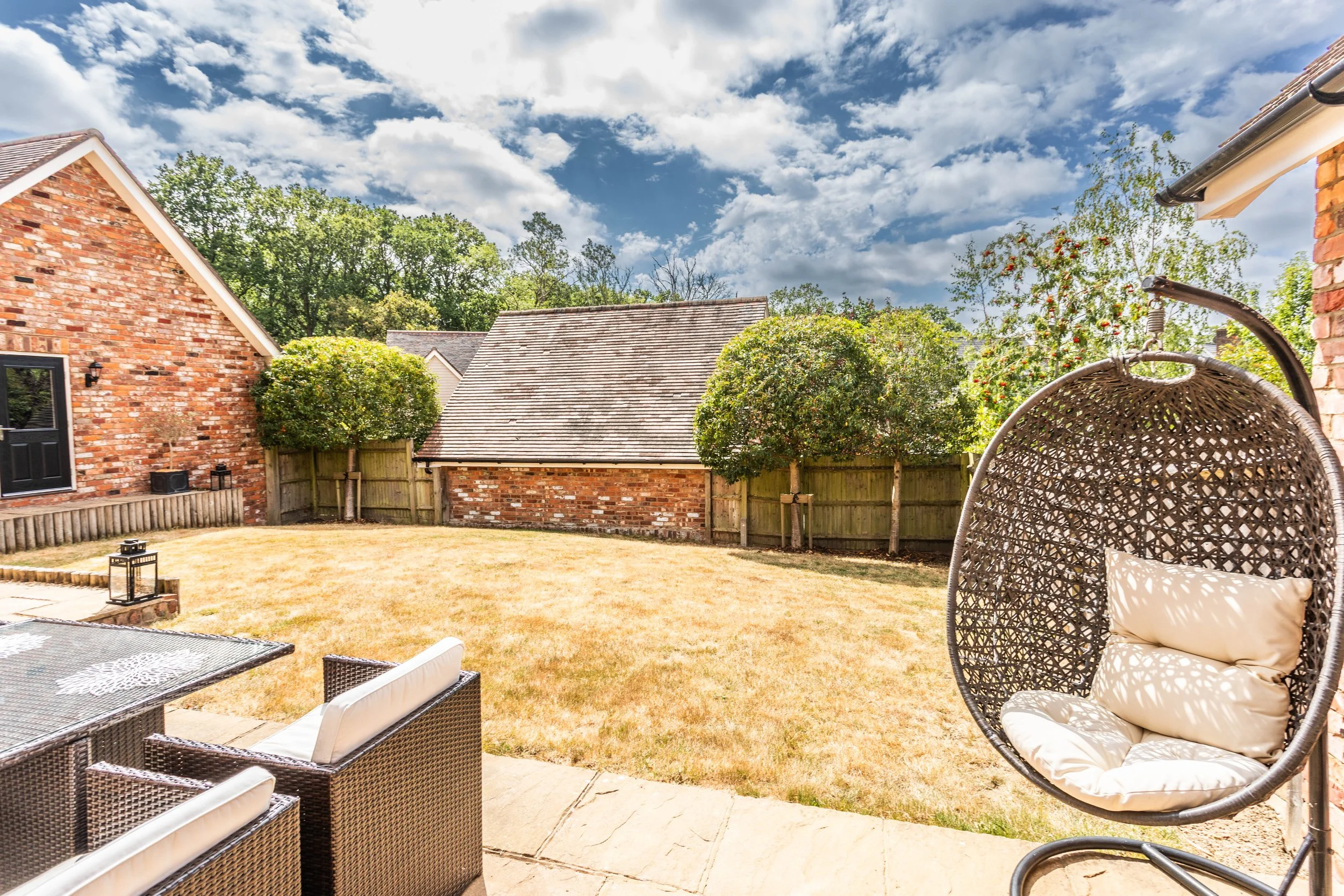 4 Monks Meadow10.jpg