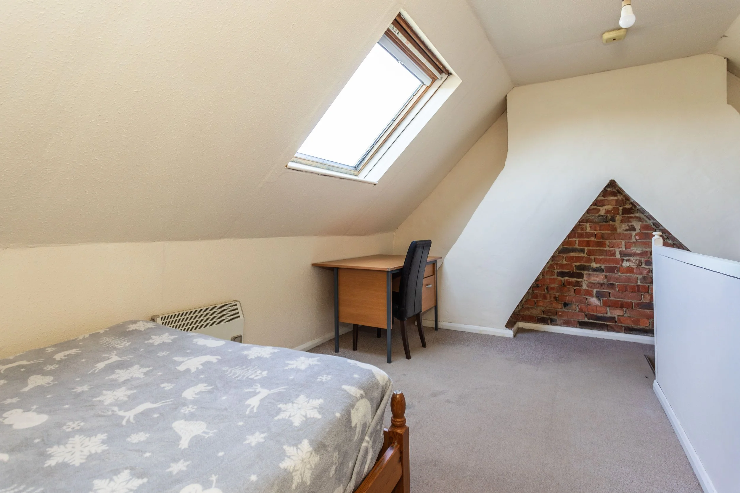 75 Cuckfield Road New Beds-8.jpg