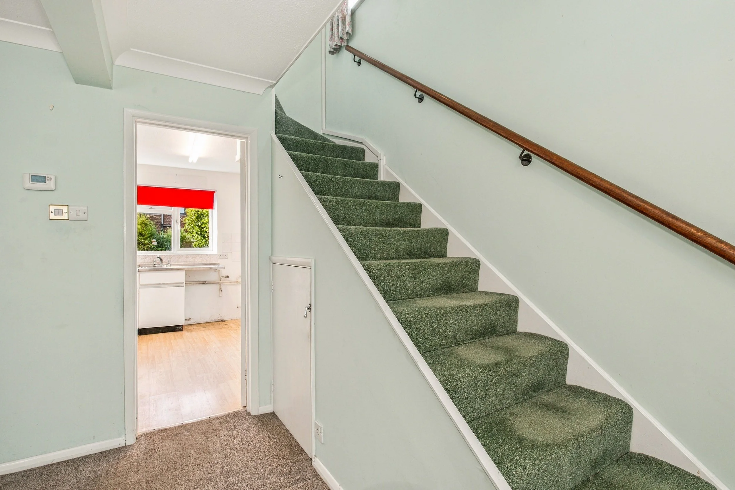 6 Hurst Gardens12.jpg