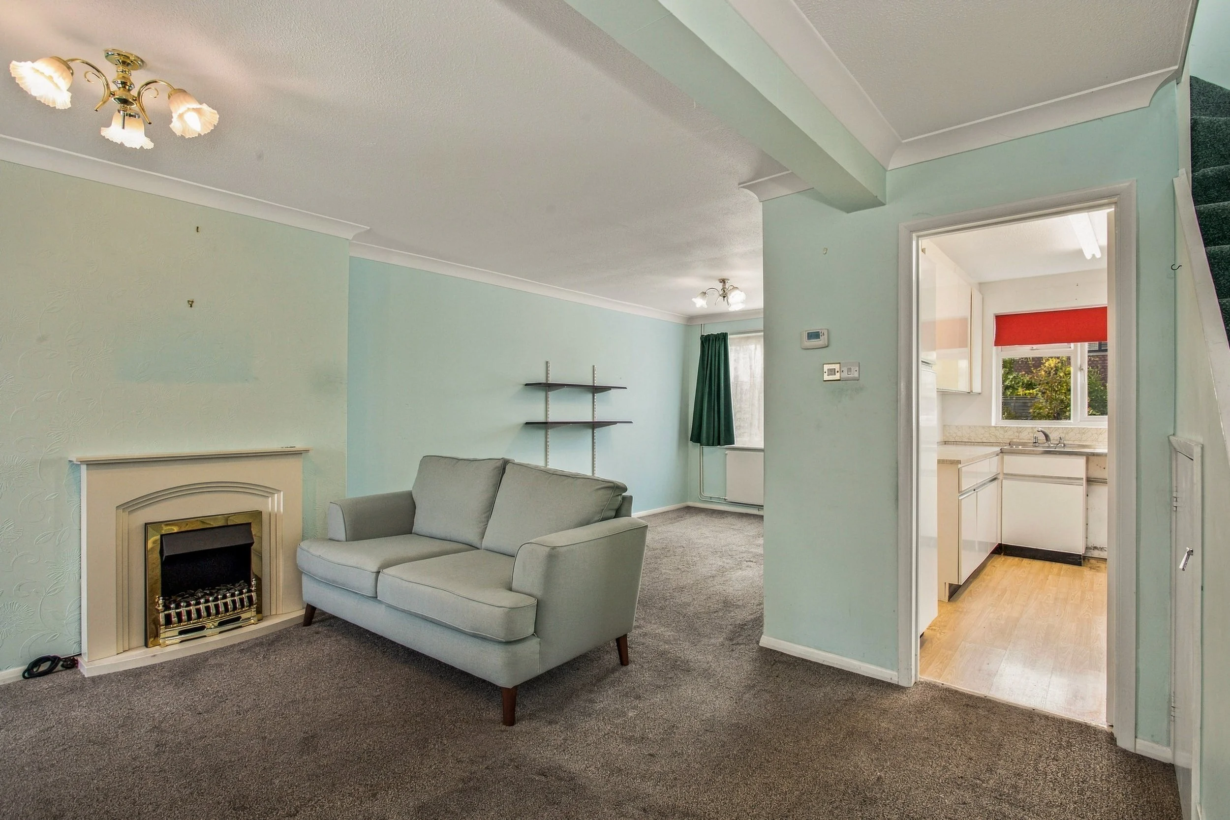 6 Hurst Gardens9.jpg
