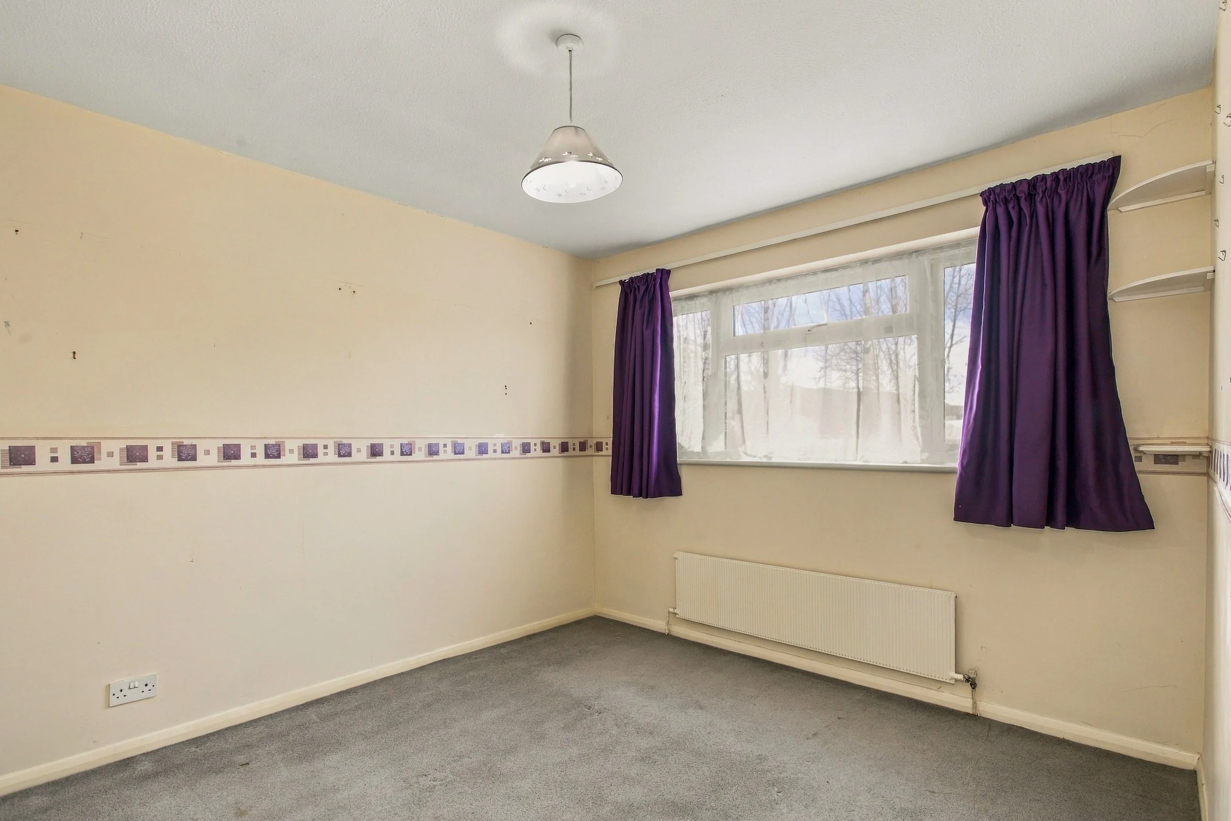 6 Hurst Gardens24.jpg