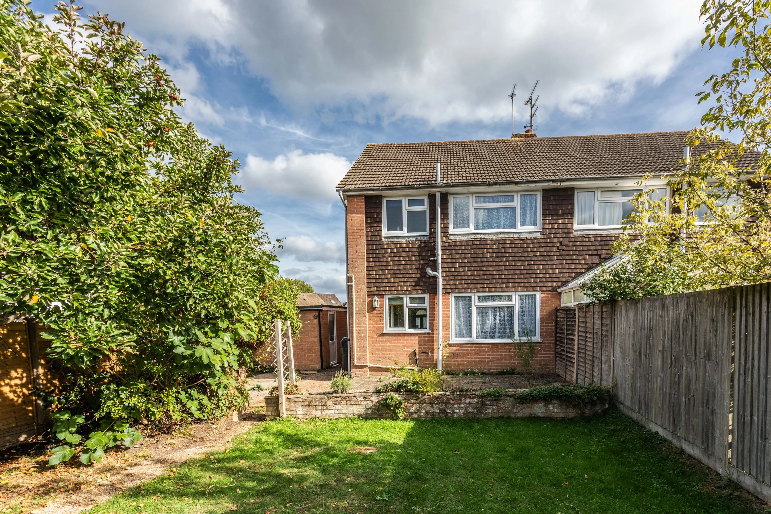 6 Hurst Gardens4.jpg