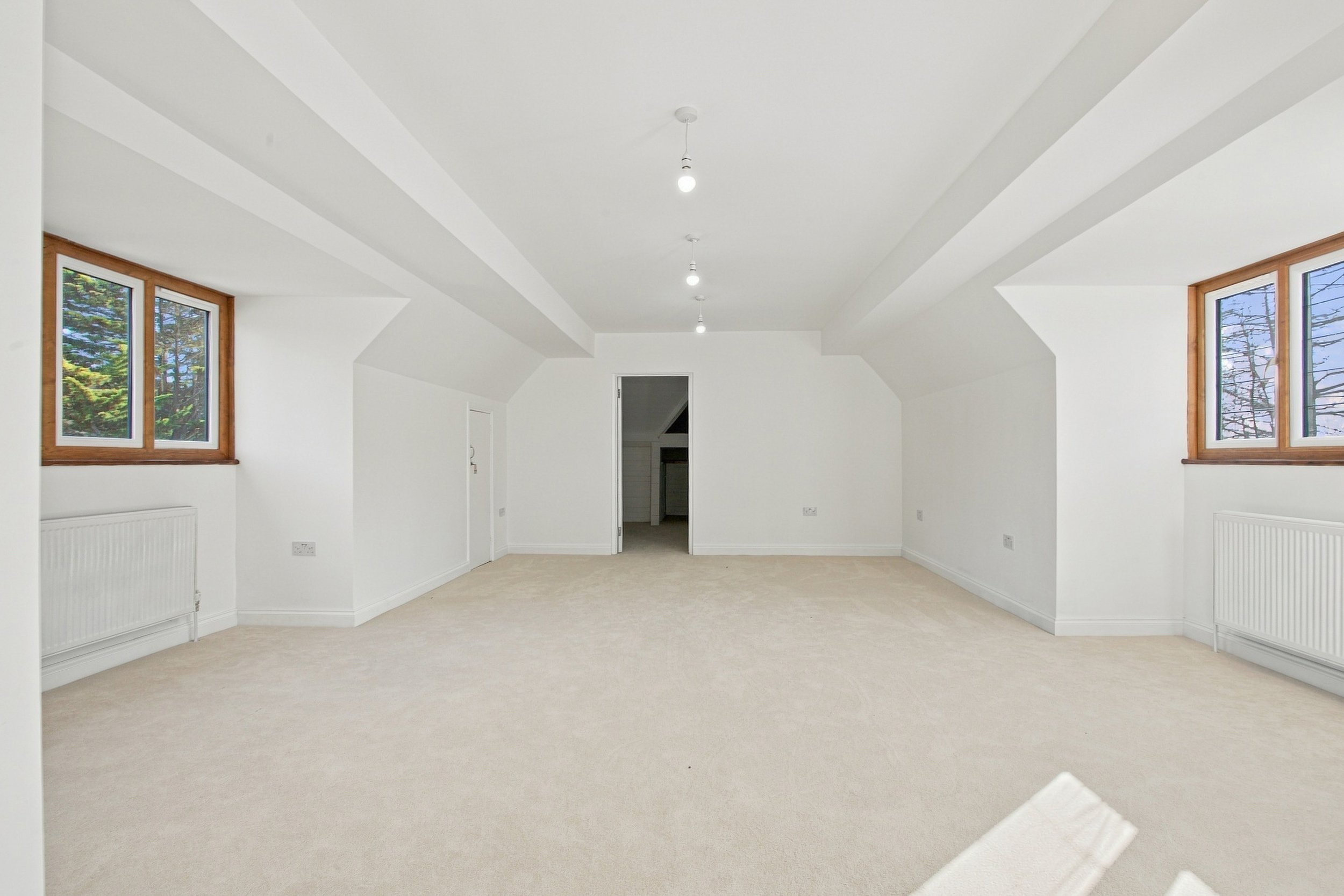 Coombe Cross121.jpg