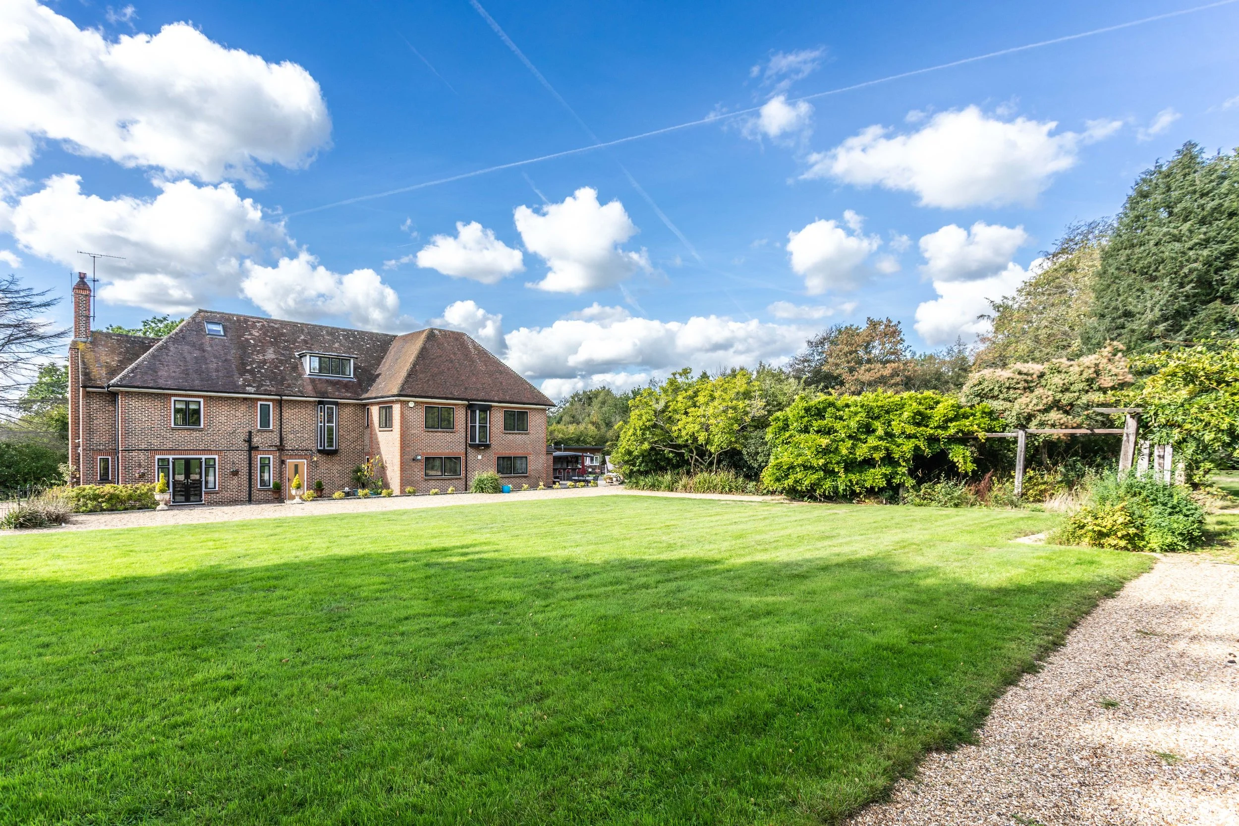 Coombe Cross29.jpg