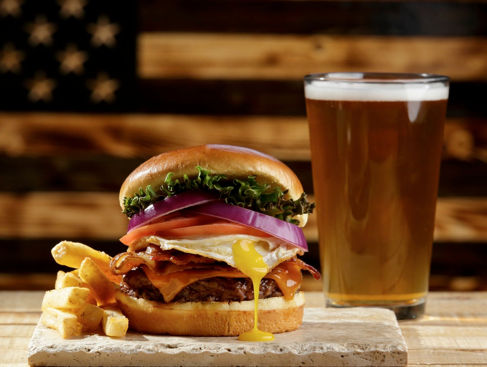 Burger_BEC_Side_Beer.jpg
