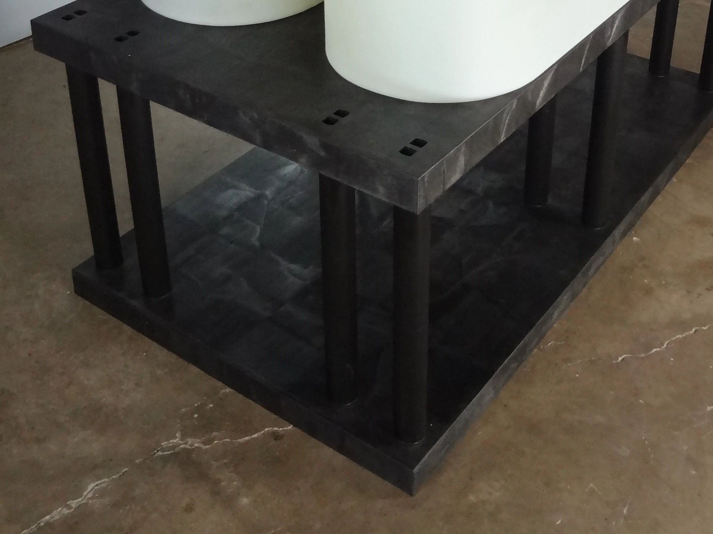  Constructed from recycled UV-resistant HDPE, the sturdy rack comes disassembled for efficient shipping and can be assembled in minutes—no tools required. Elevated raceway design enables above-ground piping and gravity-assisted transfer to the next s