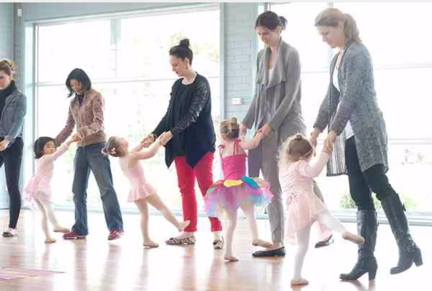 Mommy and Me Dance Classes at Sleepy Hollow Performing Artists