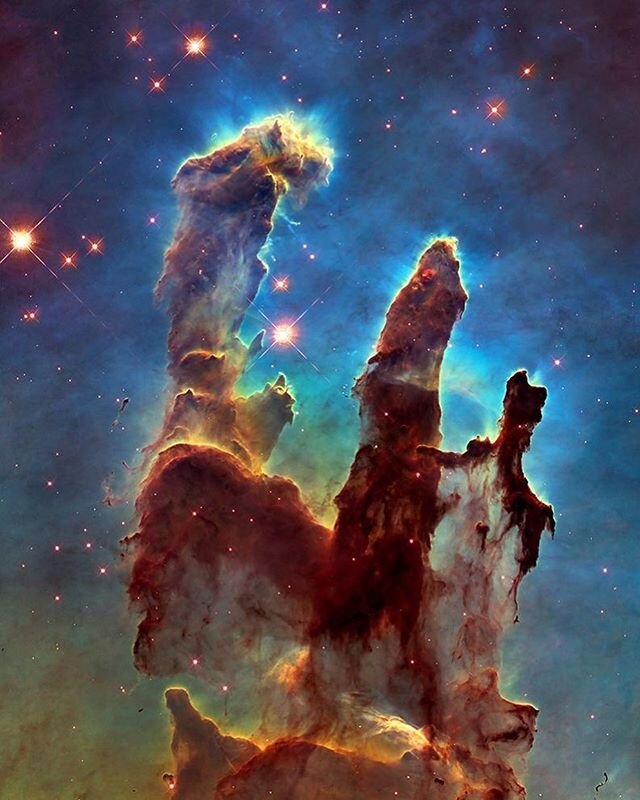 The Pillars of Creation. ✨📸Hubble Telescope
.
.
Link in profile to the #palebluedot by #carlsagan #cosmicperspective #hubbletelescope
