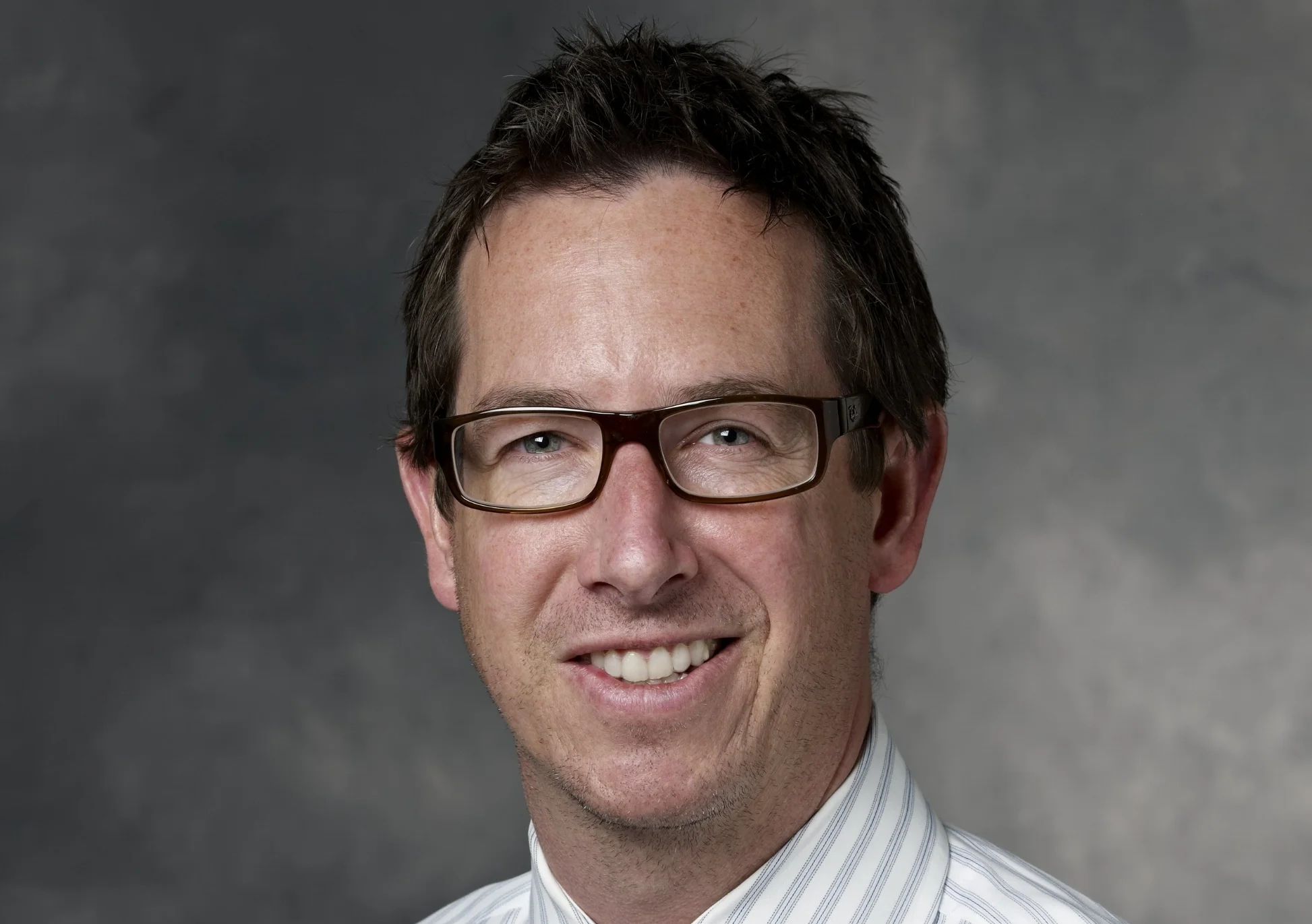 Grant Lipman 2015 Research Grant Recipient Analyzing the Efficacy of a New Potential Acute Mountain Sickness Medication Acute Mountain Sickness (AMS) is a condition often triggered by rapidly ascending to a higher elevation, without proper acclimatization. The purpose of this trial is to investigate the usefulness of the drug budesonide as a prevention/treatment medication for AMS. Results are compared to the standard AMS treatment: acetazolamide. Read more here.