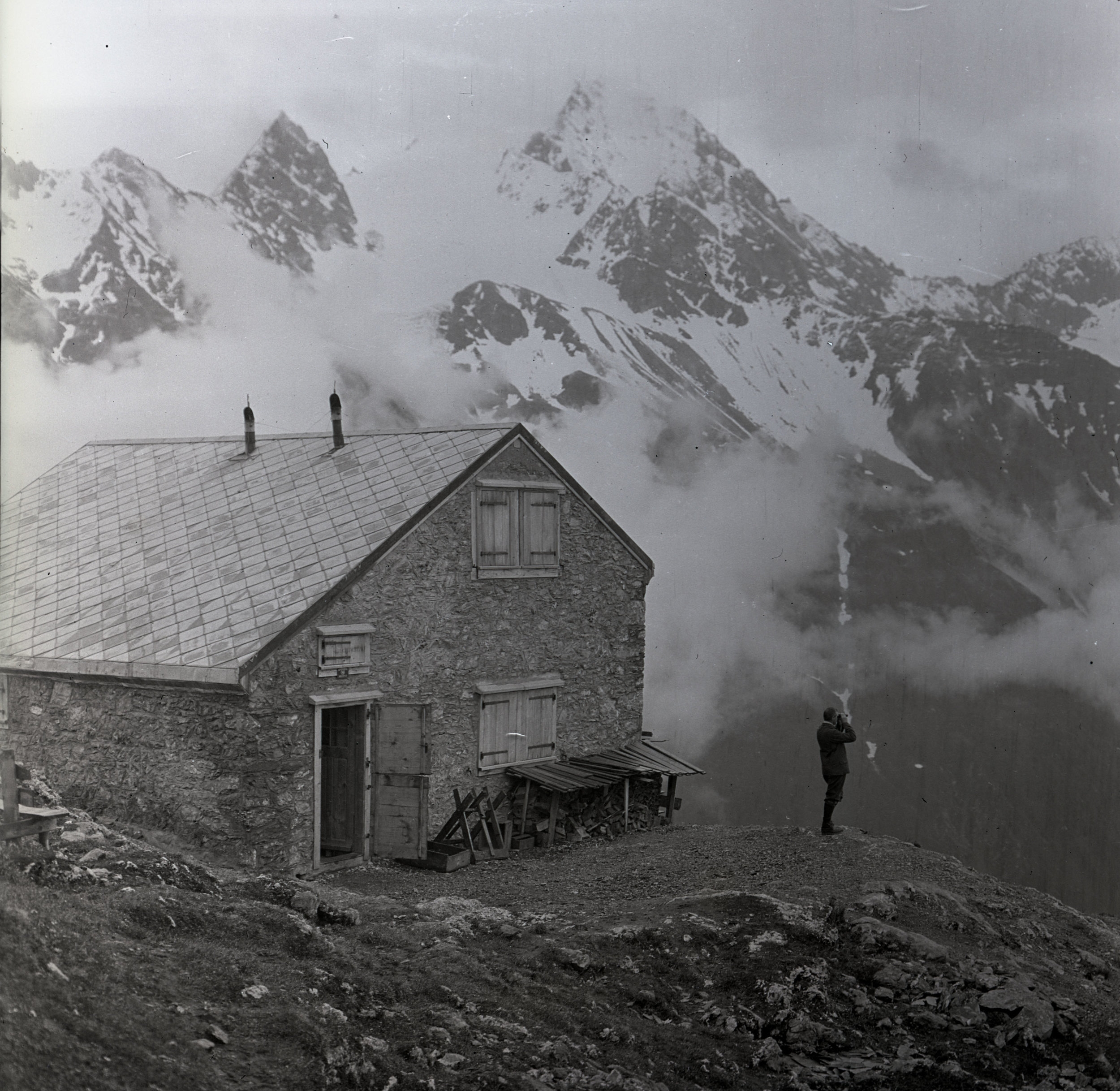 Windgällenhütte, circa 1911