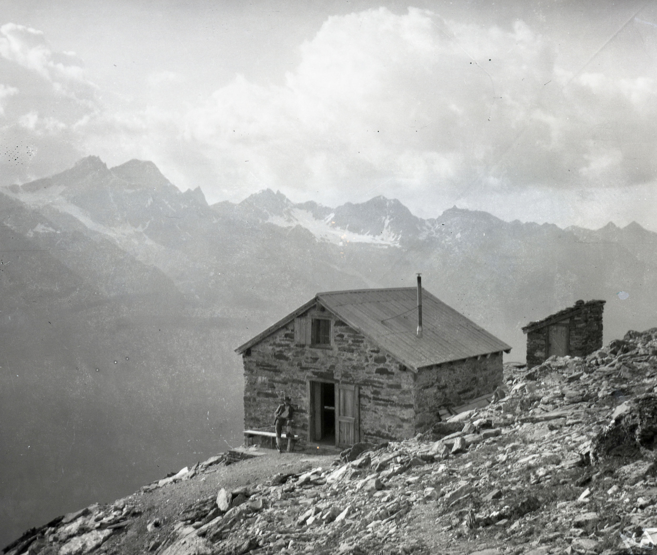  A hut in the Alps 