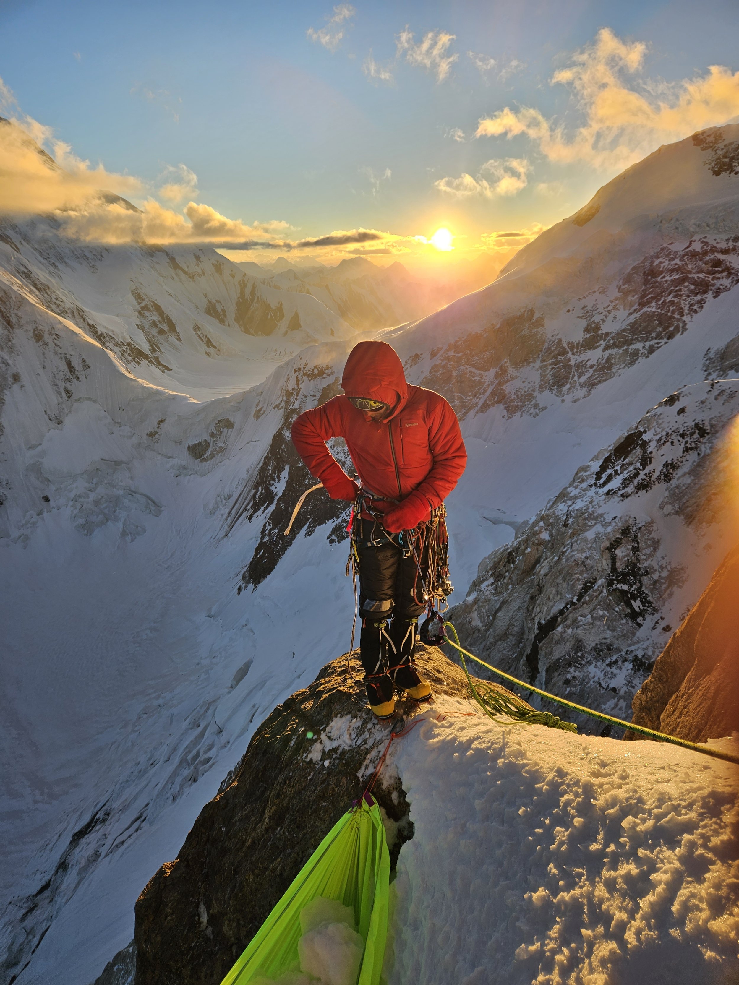 Setting up the bivouac for the third night on the wall.