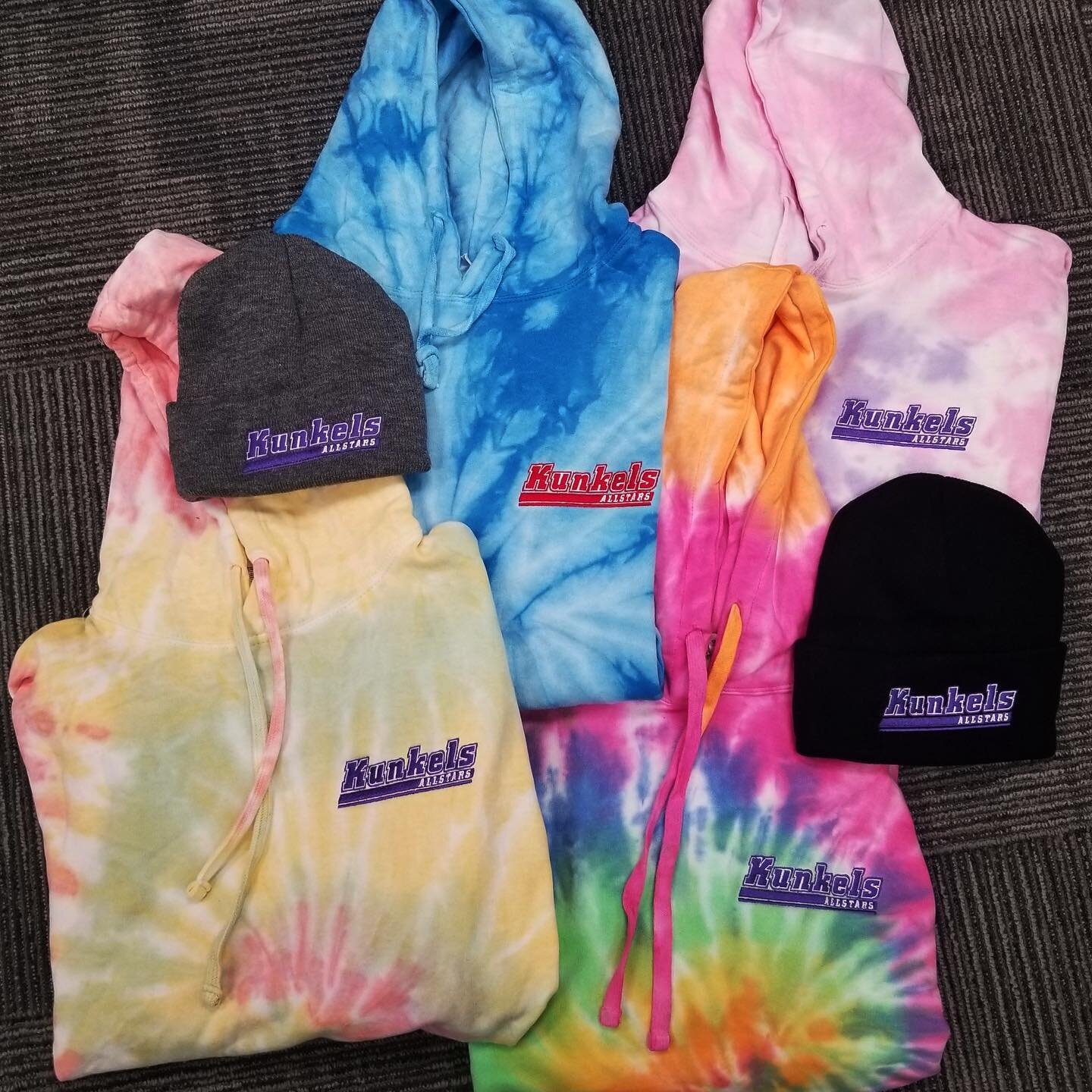 Kunkels AllStars Tie-Dye Hoodies &amp; Knit Caps 🎨 ⁣⁣
⁣⁣
#PlayerSports #Chicago #SilkScreen #ScreenPrinting #Embroidery #EmbroideryMachine #Ink #Thread #Apparel #Hats #Hoodies #TeeShirts #Tees #Jerseys #Sweatshirts #Sweatpants #Custom #Orders #TieDy