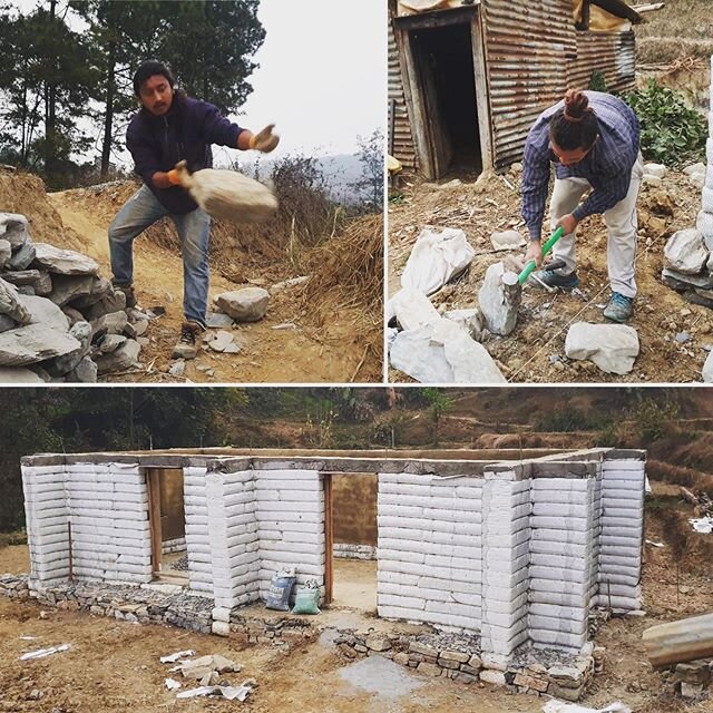 Working on a footing of the house .
.
.
.
.
#goodearthglobal #earthbagworkshop
#buildingworkshop #naturalbuilding #nepal #superadobe #earthbag #earthbagconstruction #earthbagbuilding  #volunteer #earthbaghouse #newyorknonprofit #nonprofit #sustainabl