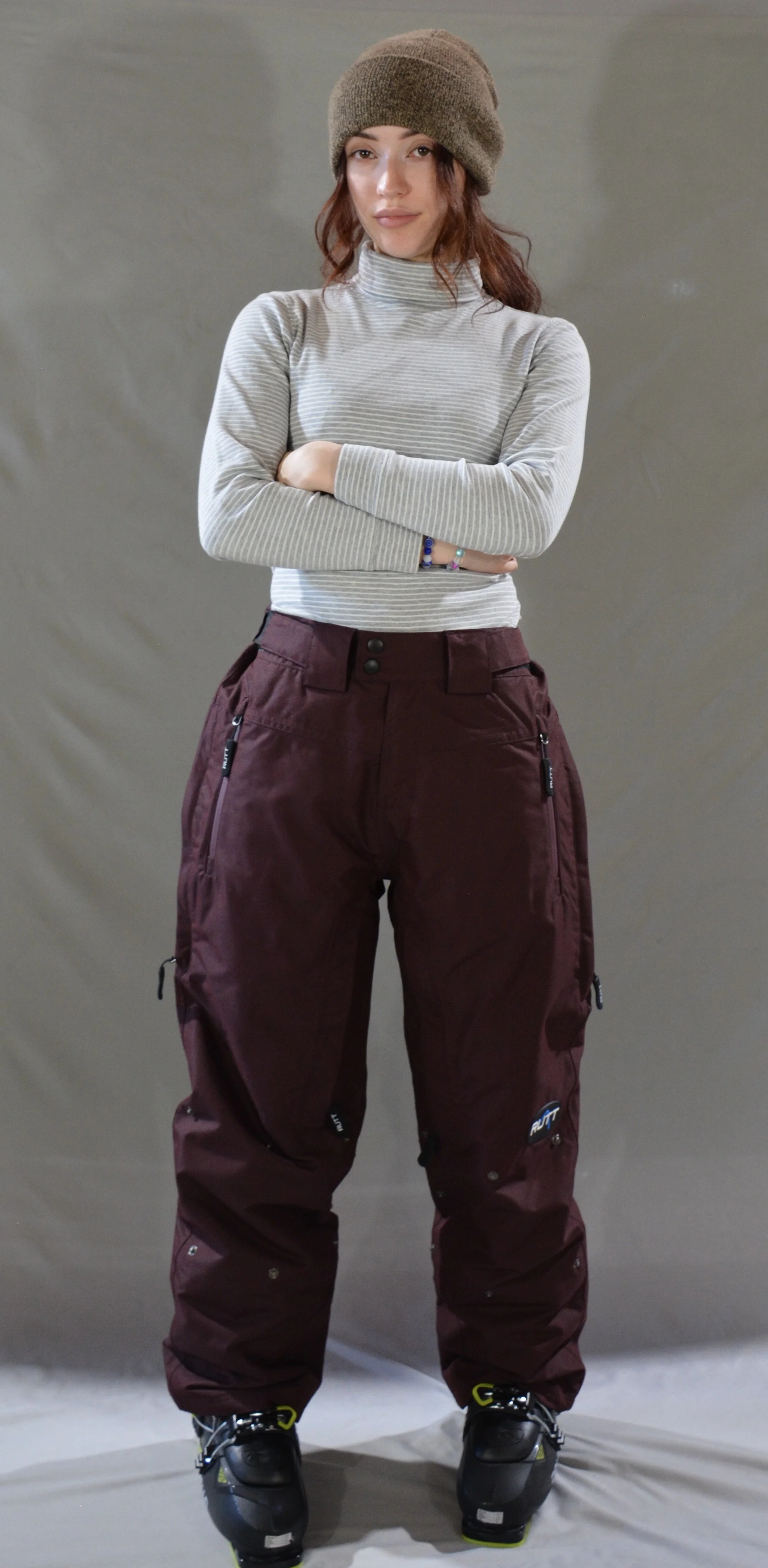 25 PANT BLACK CHERRY A8a.JPG
